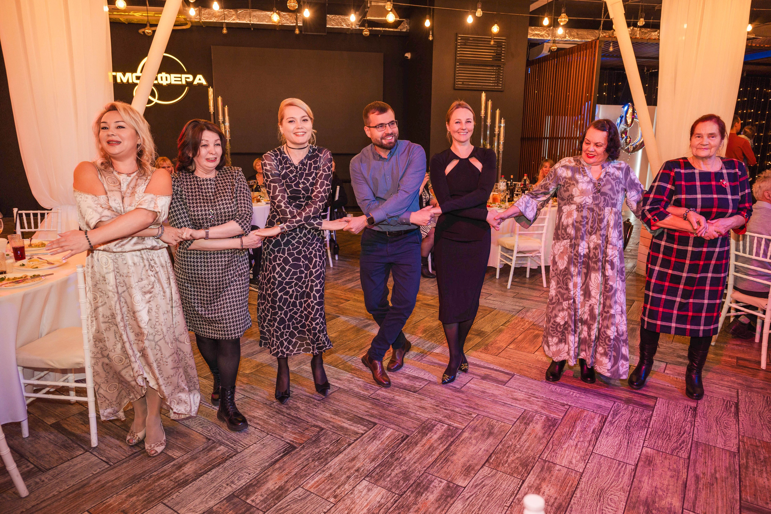 11.11.2024 Елена. Меня зовут Михайлов Сергей, занимаюсь фото и видео г. Чебоксарах