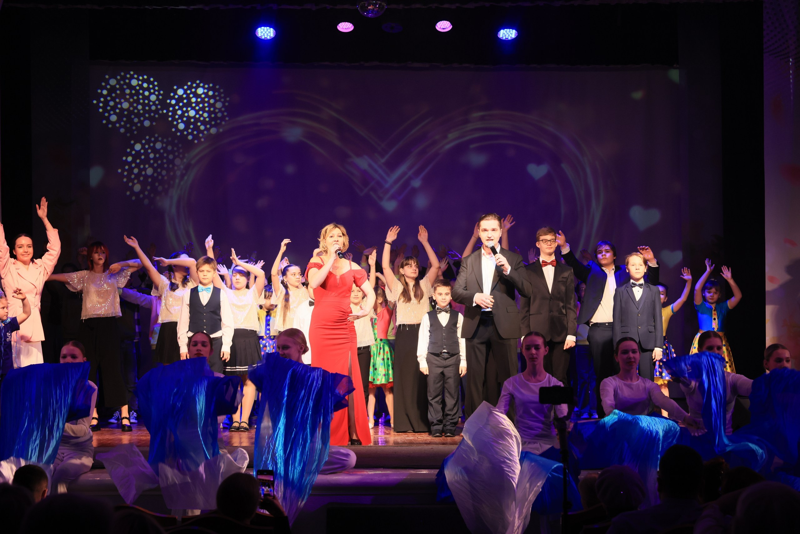 Концерт к 8 Марта в ДК «Металлург» г. Тула. Фотограф в Туле Крупский АнДРей. Фотостудия «КАДР71» в Туле