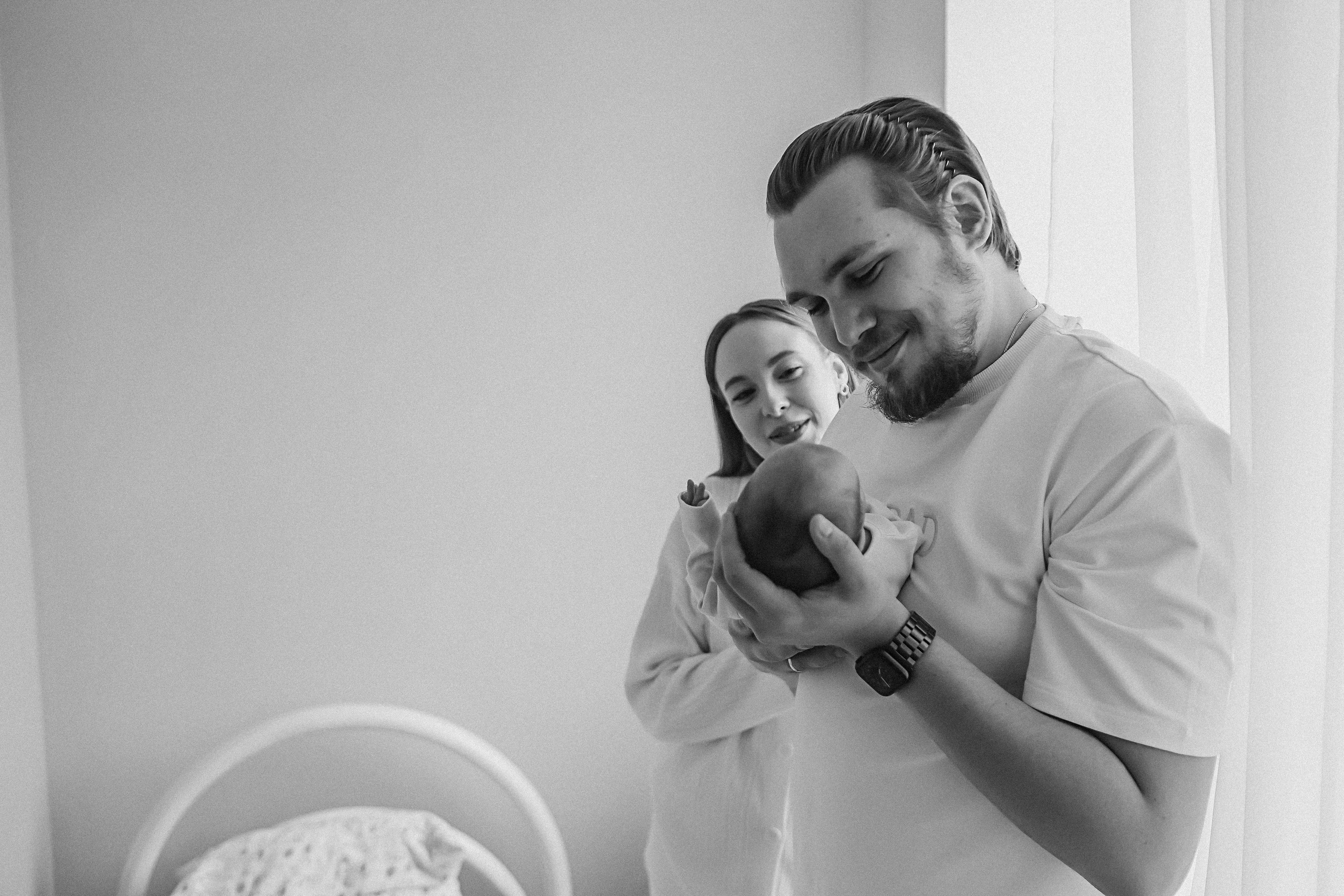 Выписка палата+внизу ПЦЭ. Семейный фотограф Тюмень, фотограф на роды Салмина Мария