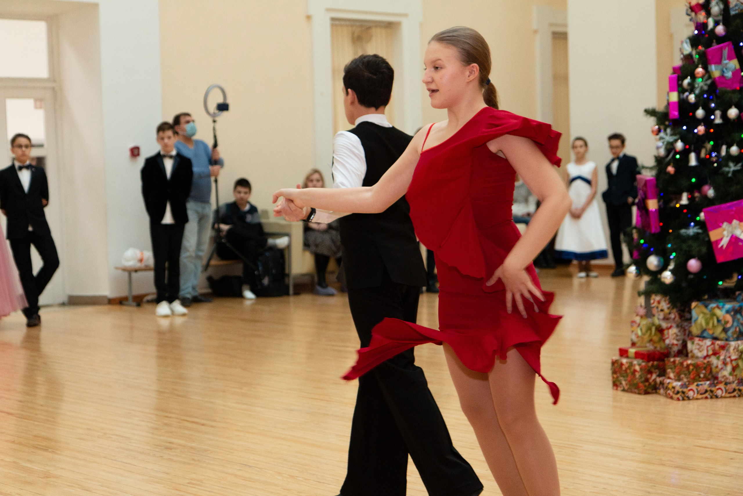 Съёмка в 9 гимназии города Екатеринбург. Предметный и репортажный фотограф Алексей Кротов