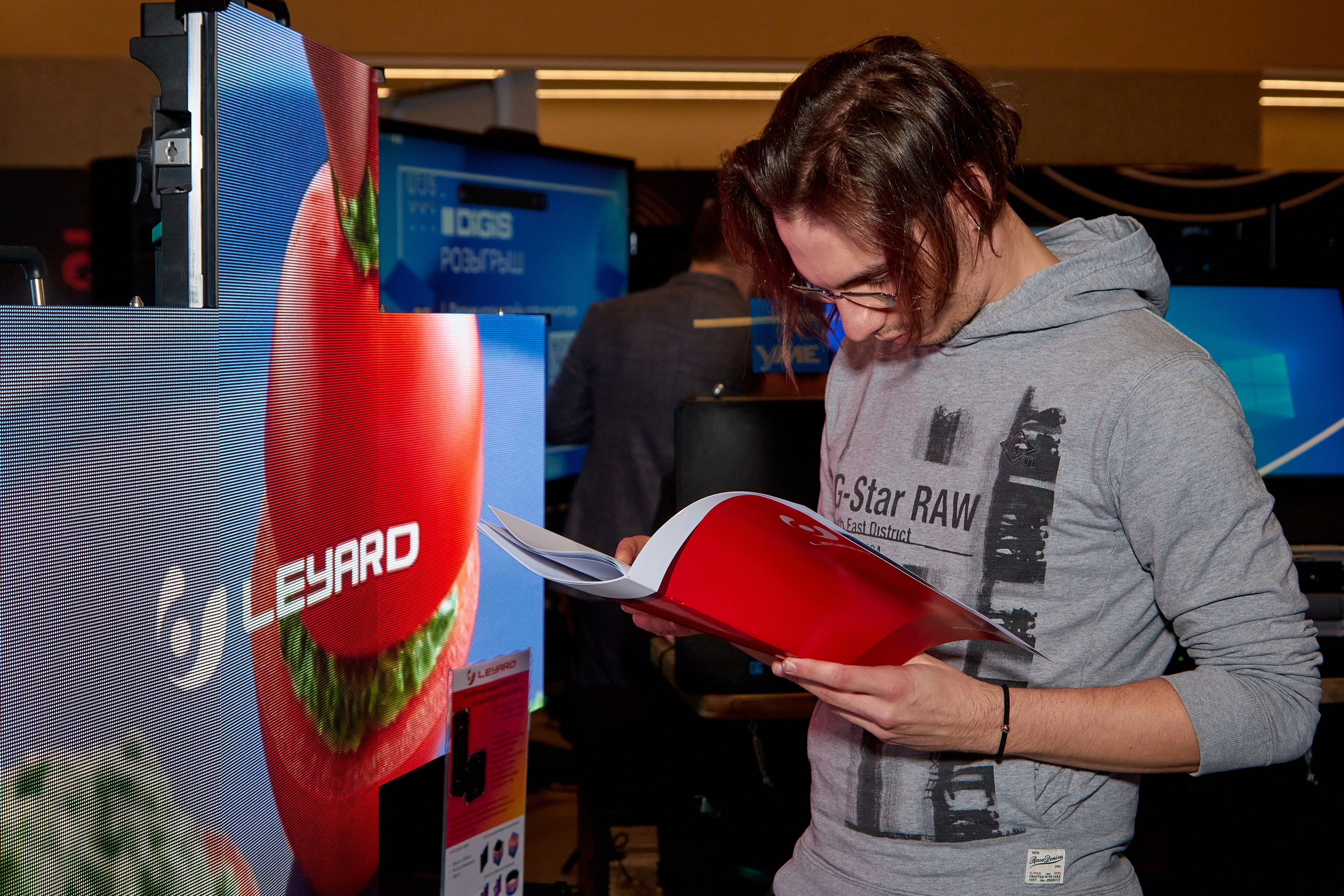 AV Focus XVII Всероссийский Профи форум для proAV и IT специалистов. Предметный и репортажный фотограф Алексей Кротов