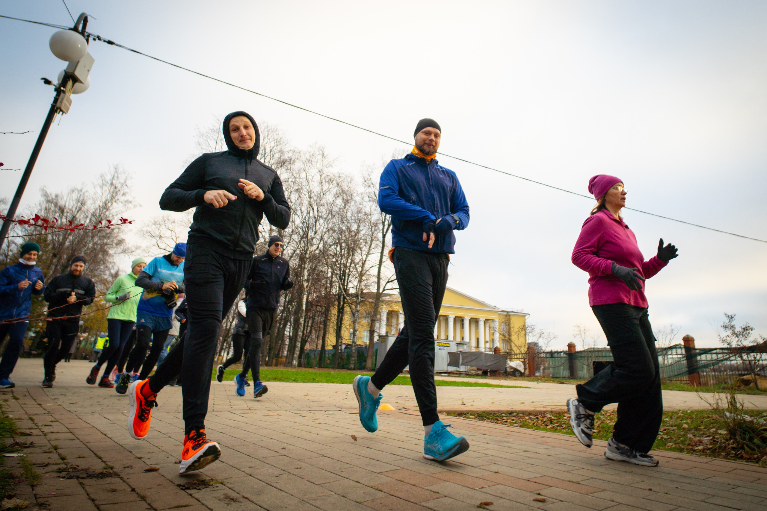 5 вёрст Наташинский 9 ноября 2024. Роман Капилюшов. Бег. Фото. Видео. г. Люберцы