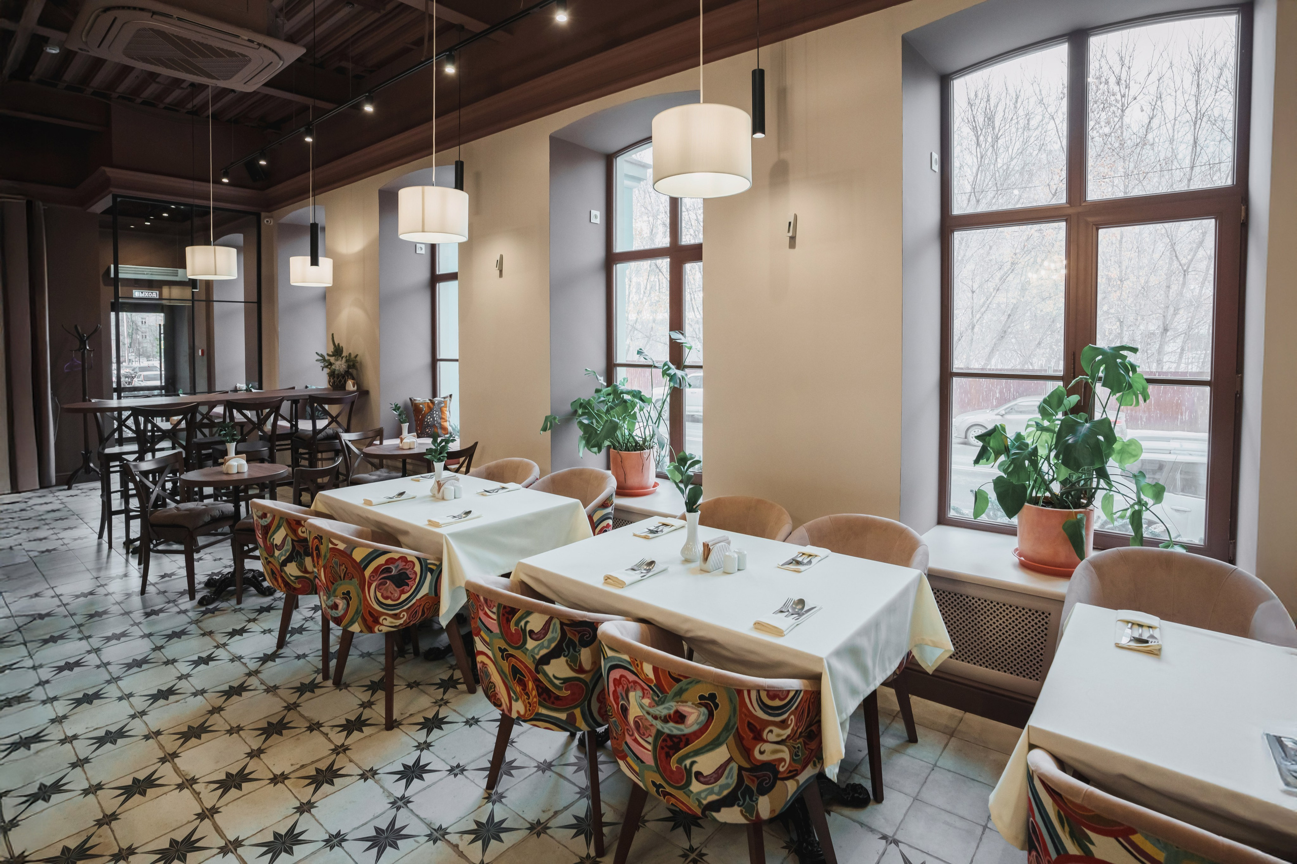 Кафе «Лисы, спички, два стола». Фотограф Казань