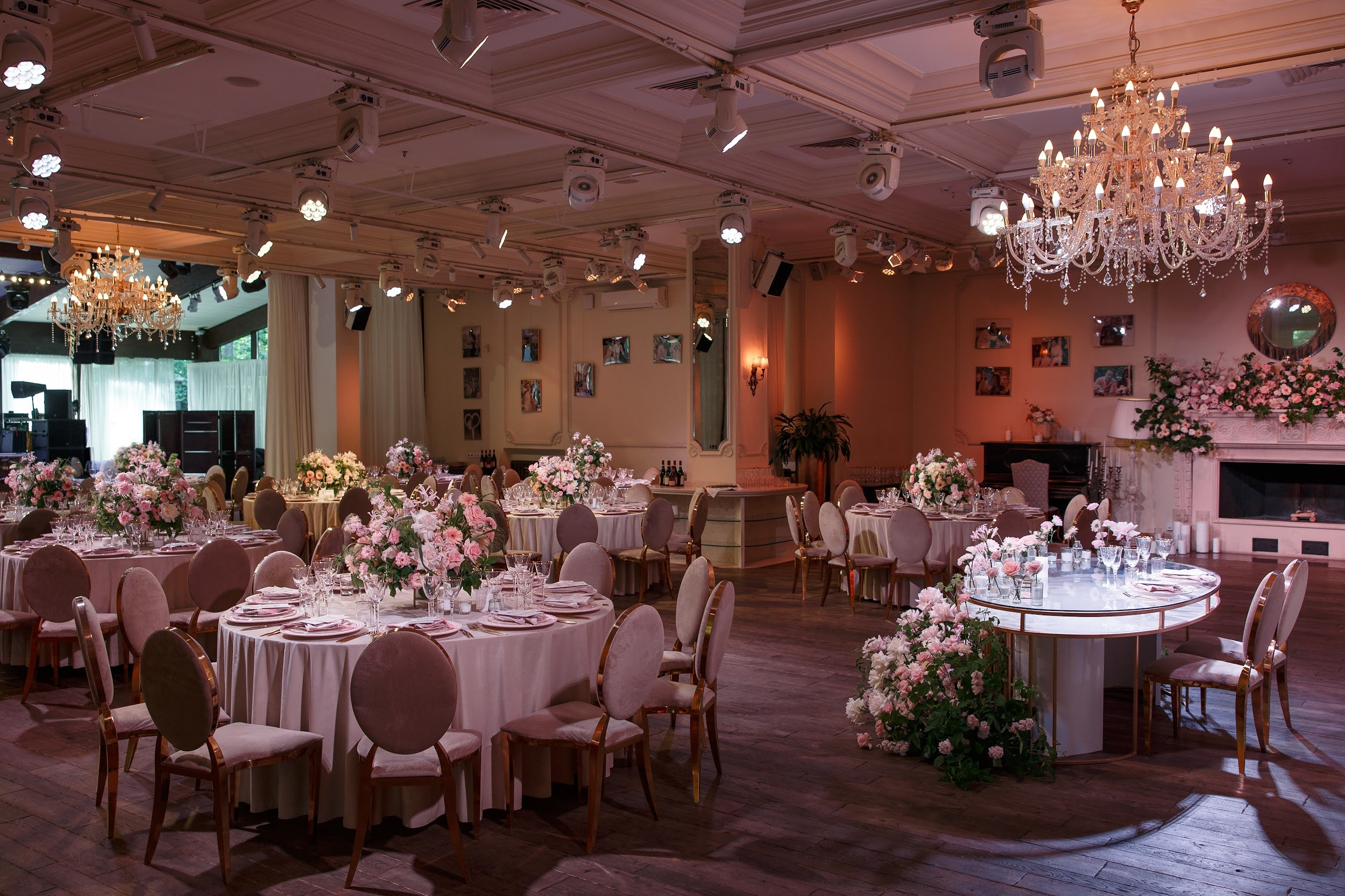 Свадьба в ресторане «Подмосковные вечера». Мастерская декора и флористики Юли Кирилловой