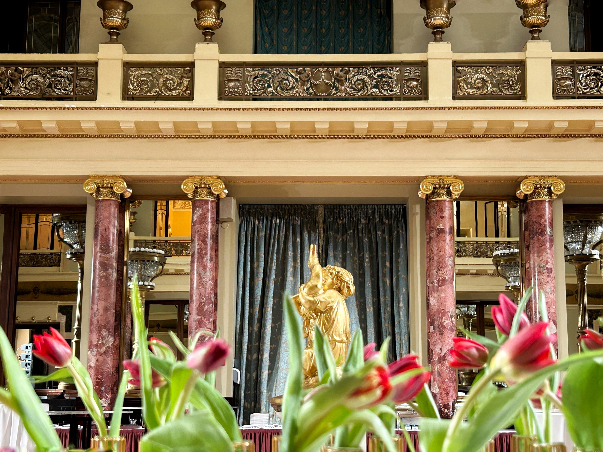 Pre party международного форма. Kirillova Studio — мастерская декора и событий Юли Кирилловой