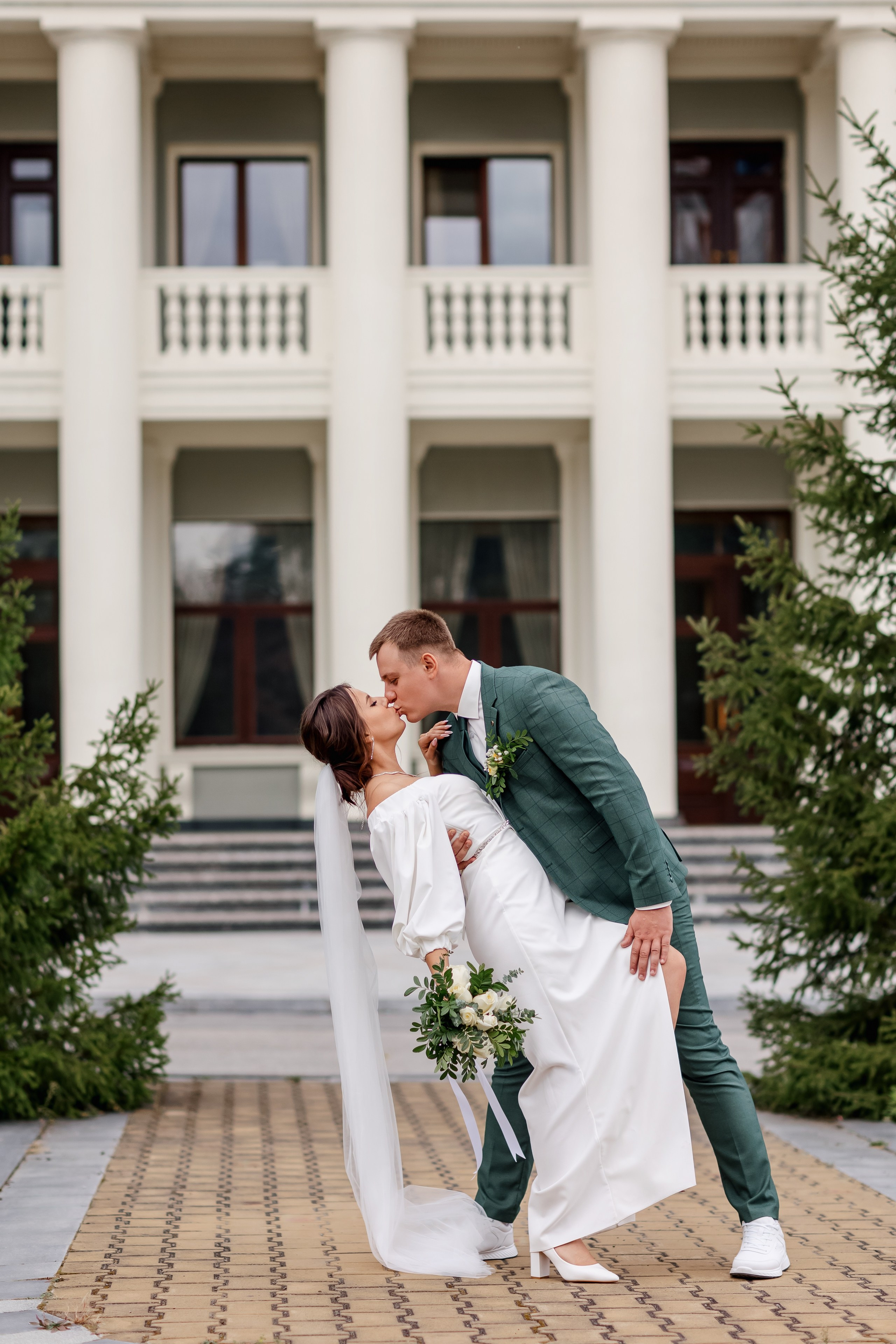 Олег и Юлия. Свадебная прогулка. Свадебный фотограф в Хабаровске