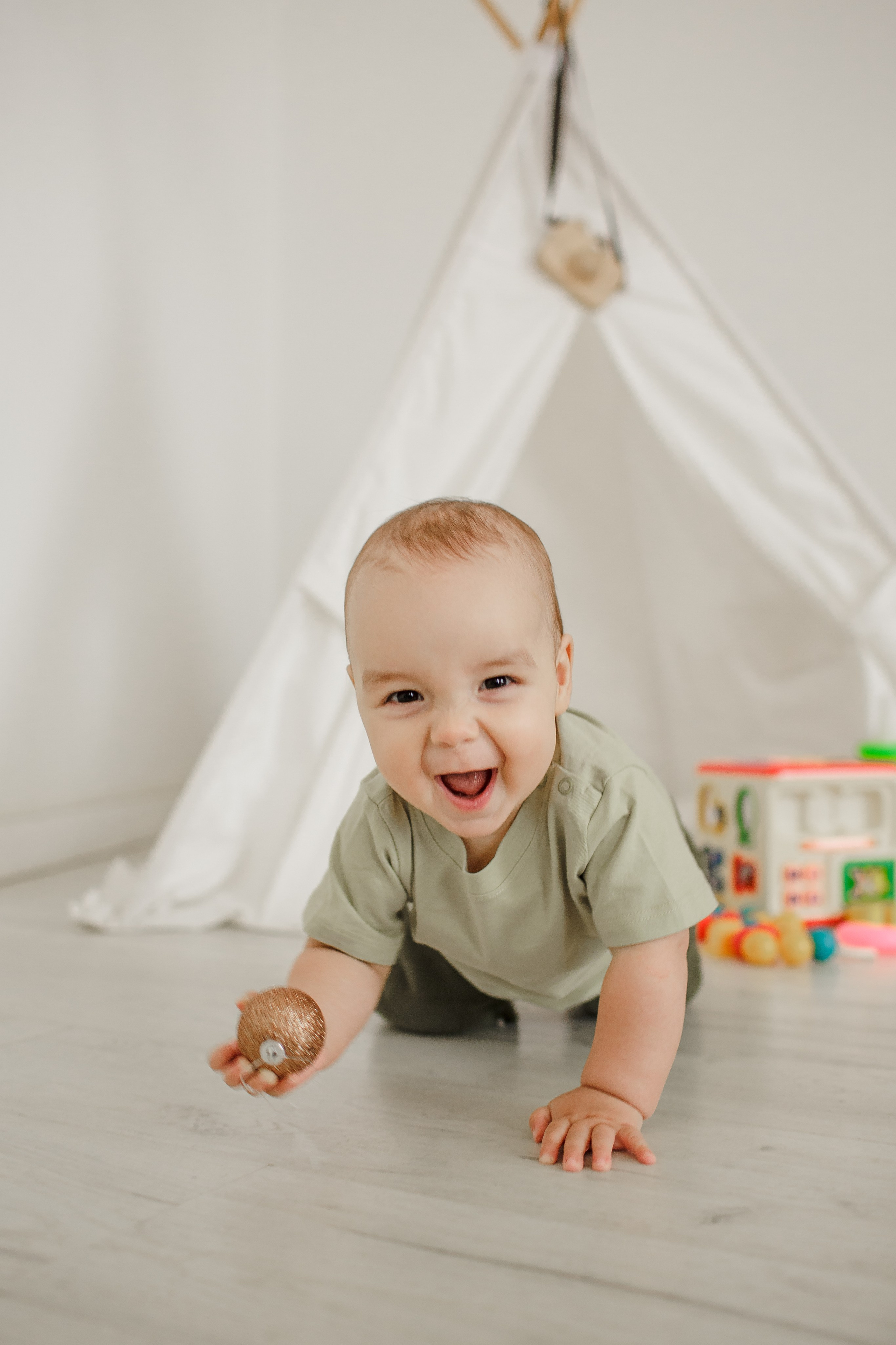 Семейная фотосессия в студии. Свадебный фотограф Кирилл Белый