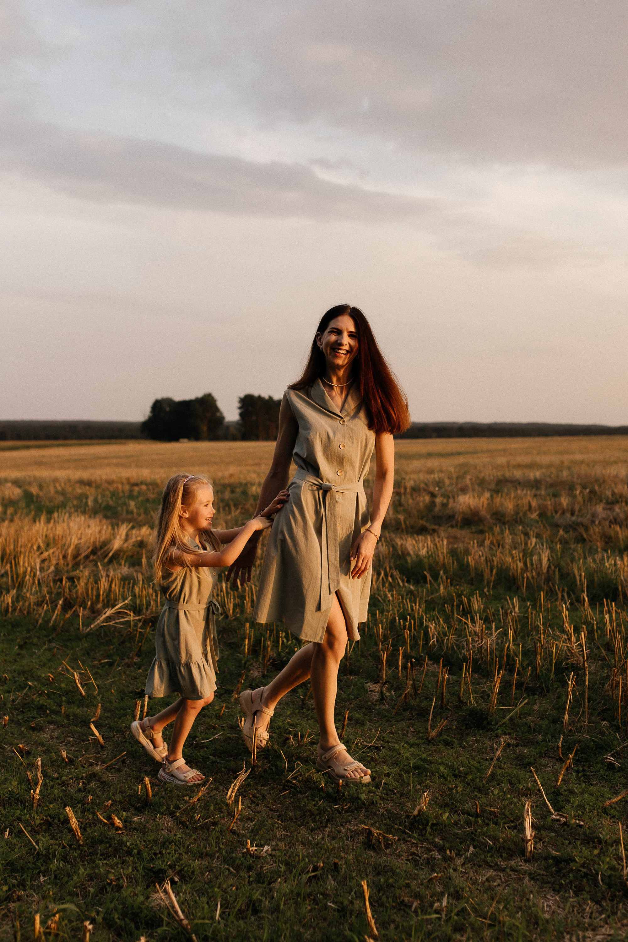 Мама и дочка. Свадебный и семейный фотограф Виолетта Сидельникова. Краснодар, Россия, Беларусь, Европа