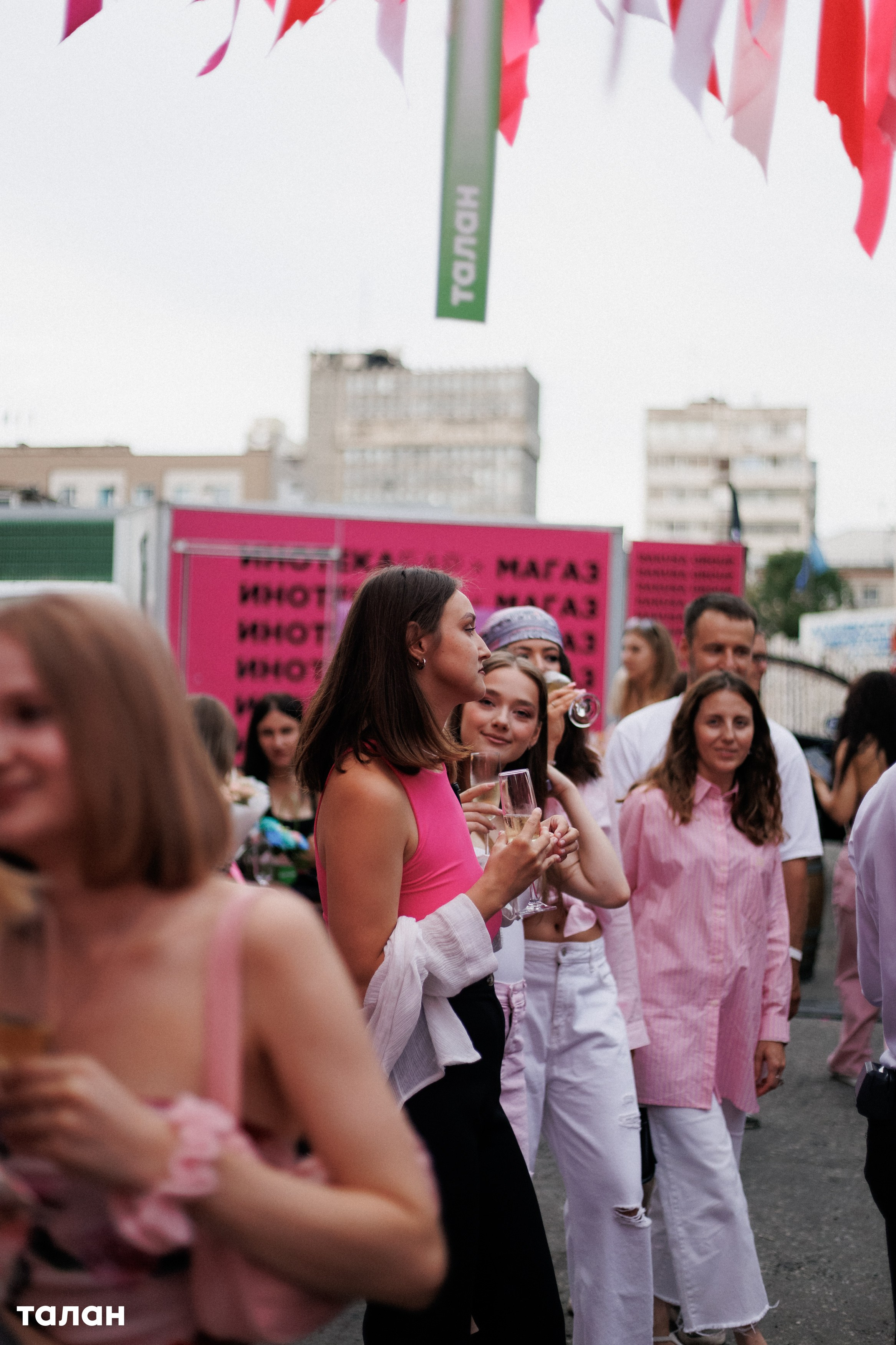 ВИНОТЕКА [бар+магаз] — BIRTHDAY PARTY. СВОИ. ФОТООТЧЕТЫ-СОБЫТИЯ-МЕСТА