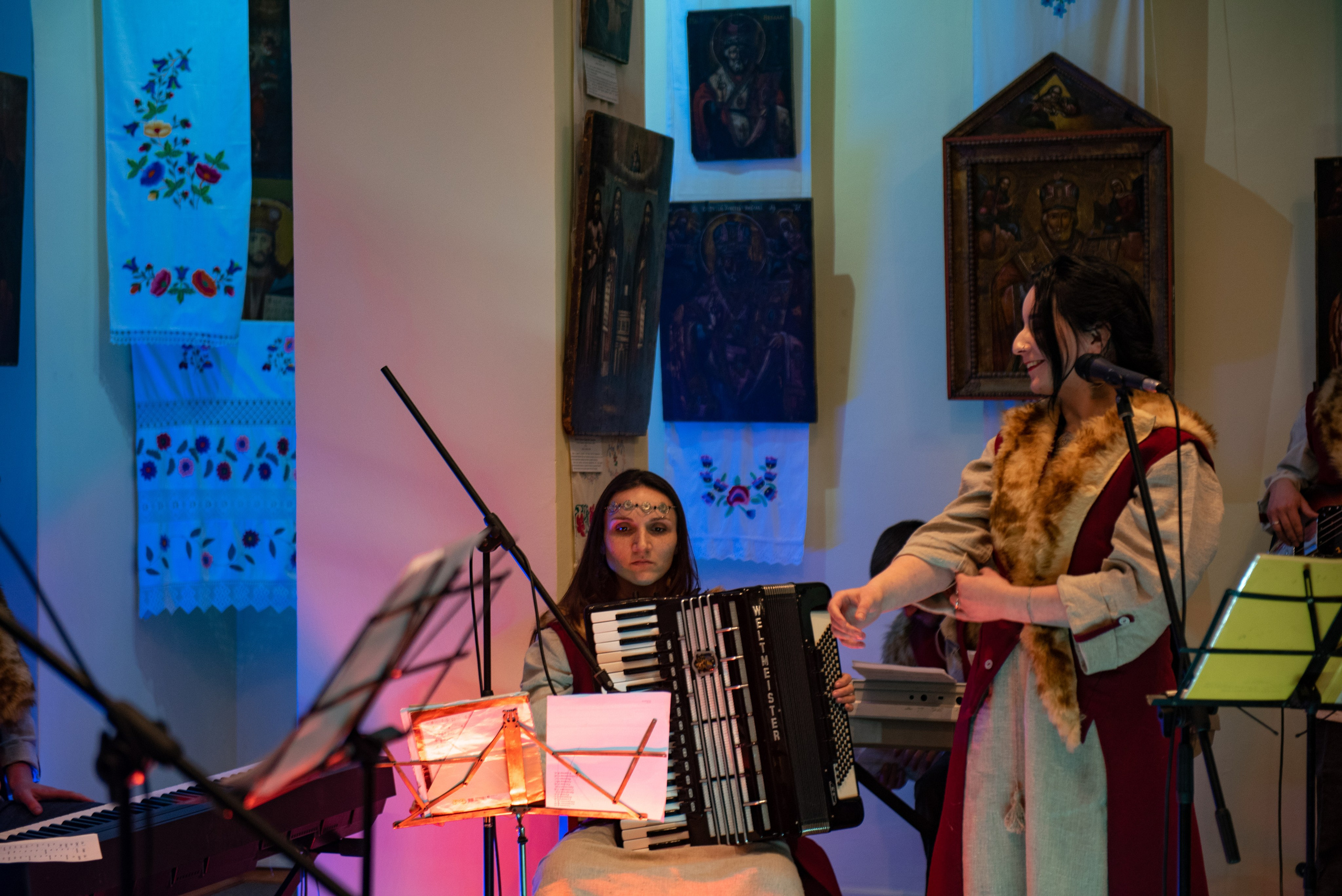 Чечерская Лютня & С#m. Автомобильный и интерьерный фотограф в Минске Александр Тагаев