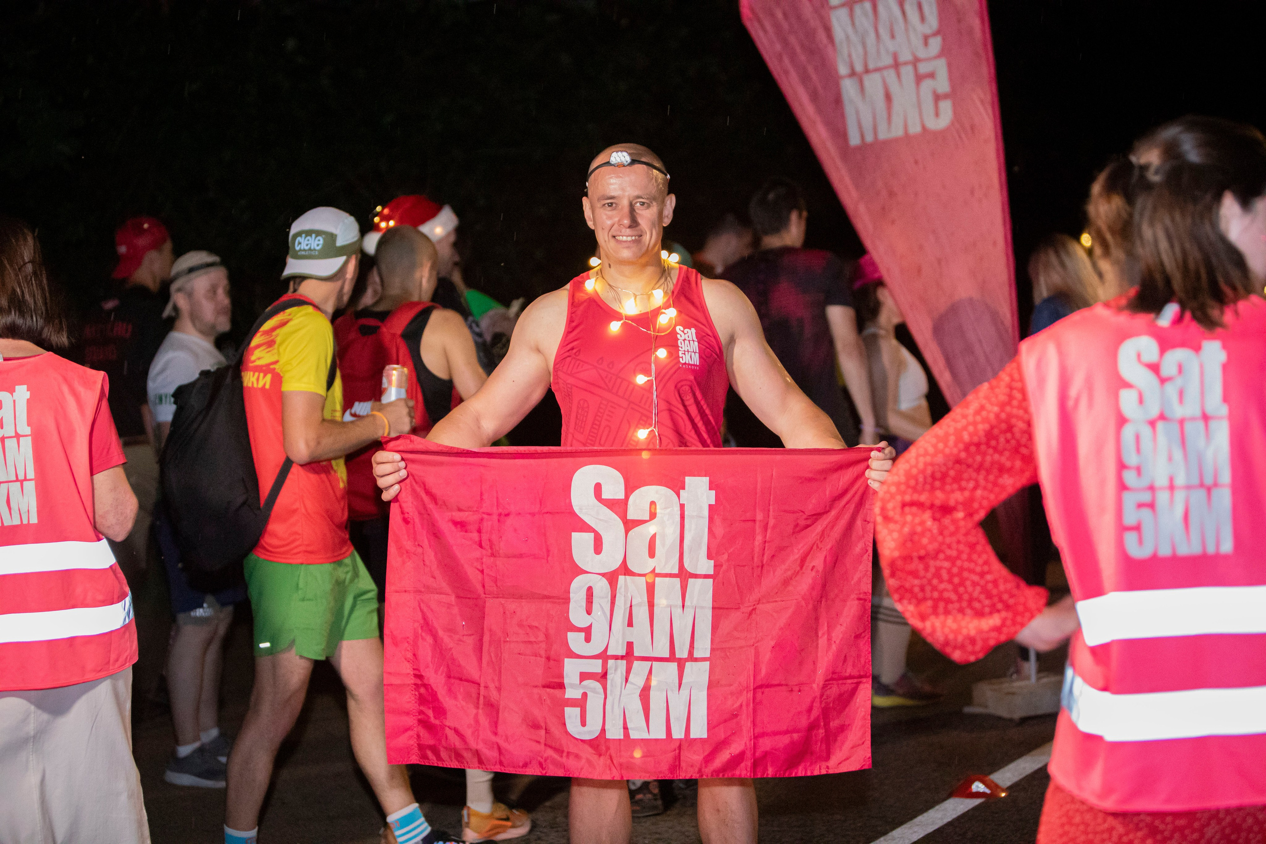 S95 Кусково, ночная тема, 2 июля 2023 г. Фотограф Сергей Ловкий