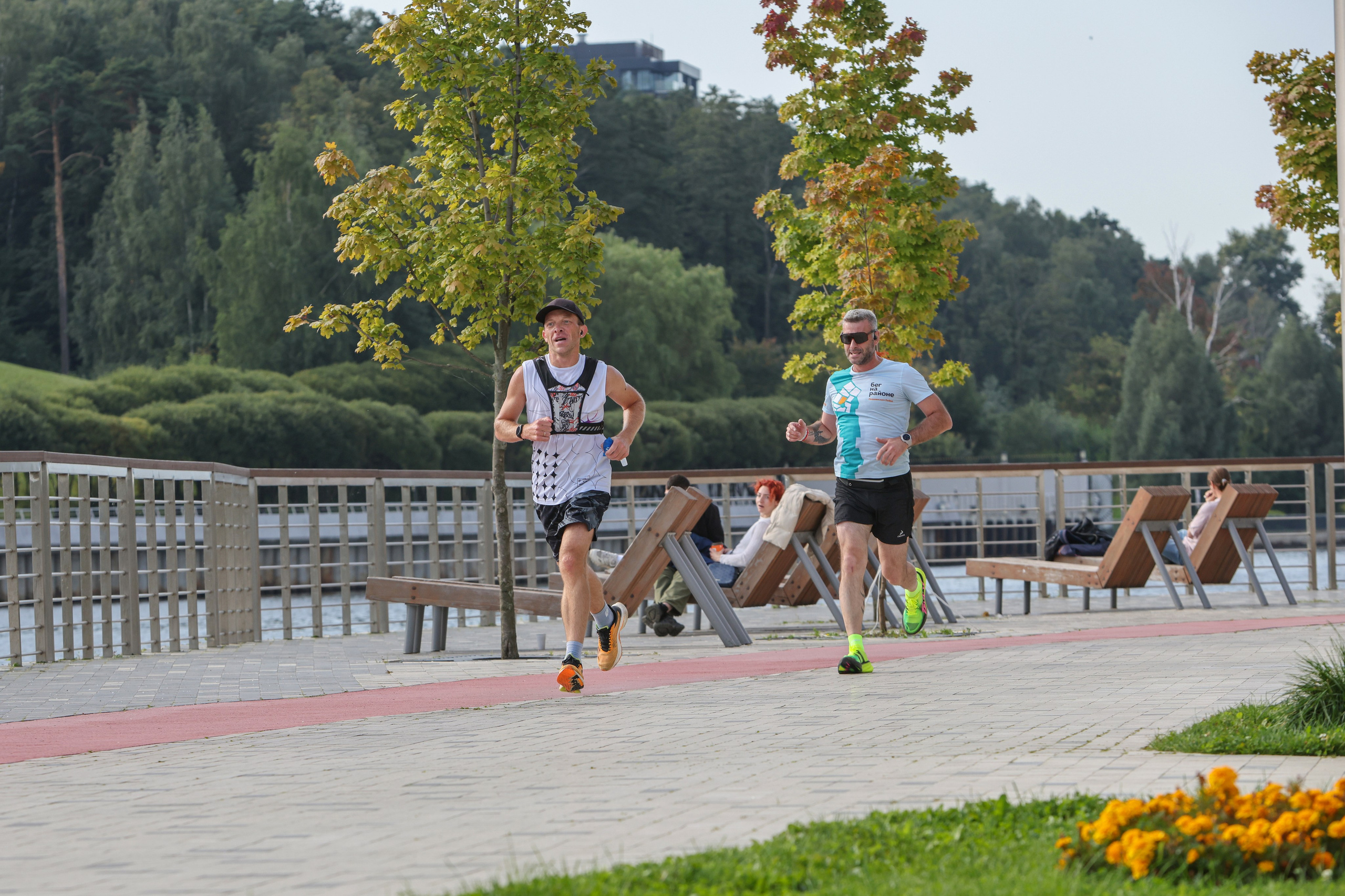 Последний летний старт 5 вёрст Павшинская пойма. Фотограф Сергей Ловкий