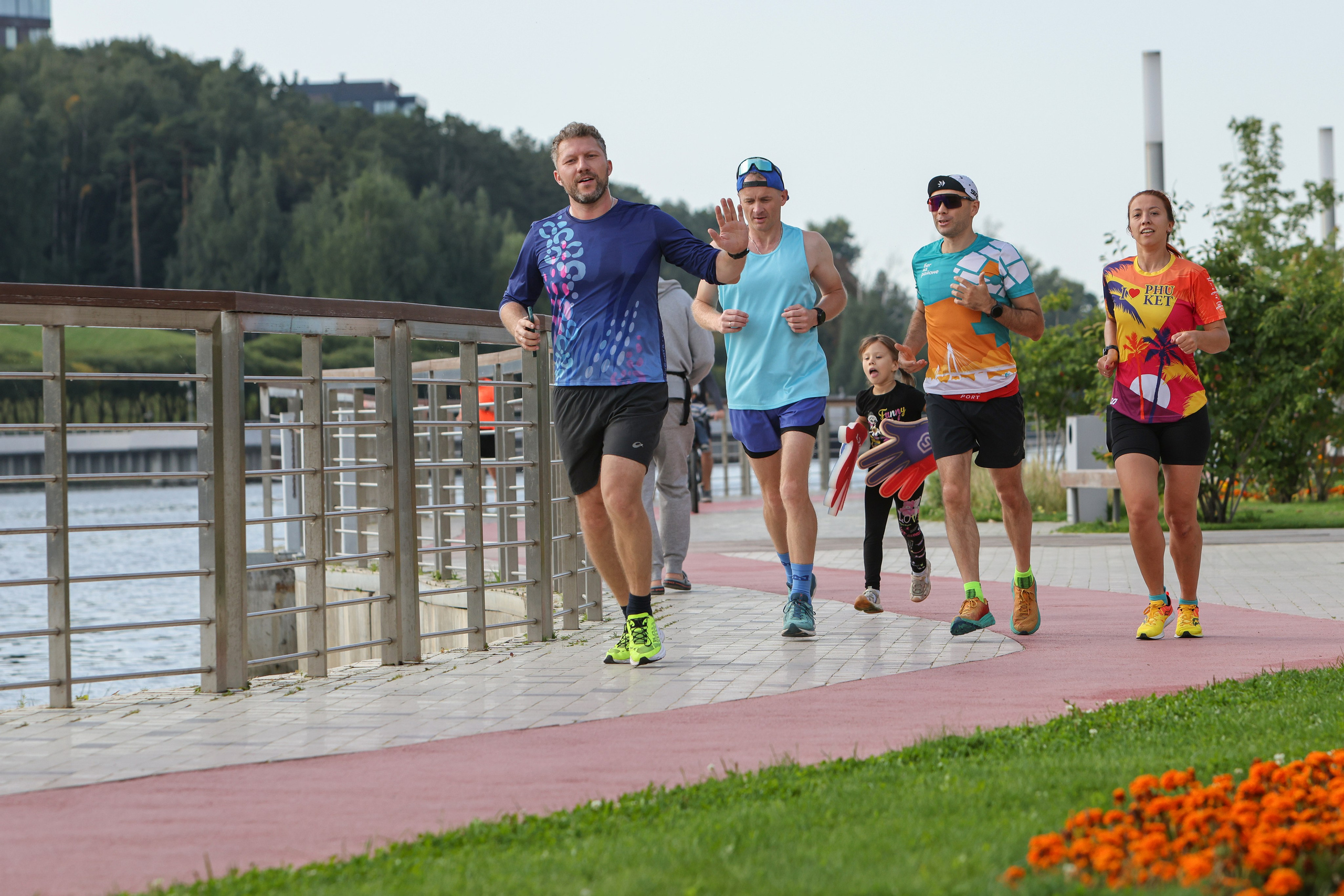 Последний летний старт 5 вёрст Павшинская пойма. Фотограф Сергей Ловкий