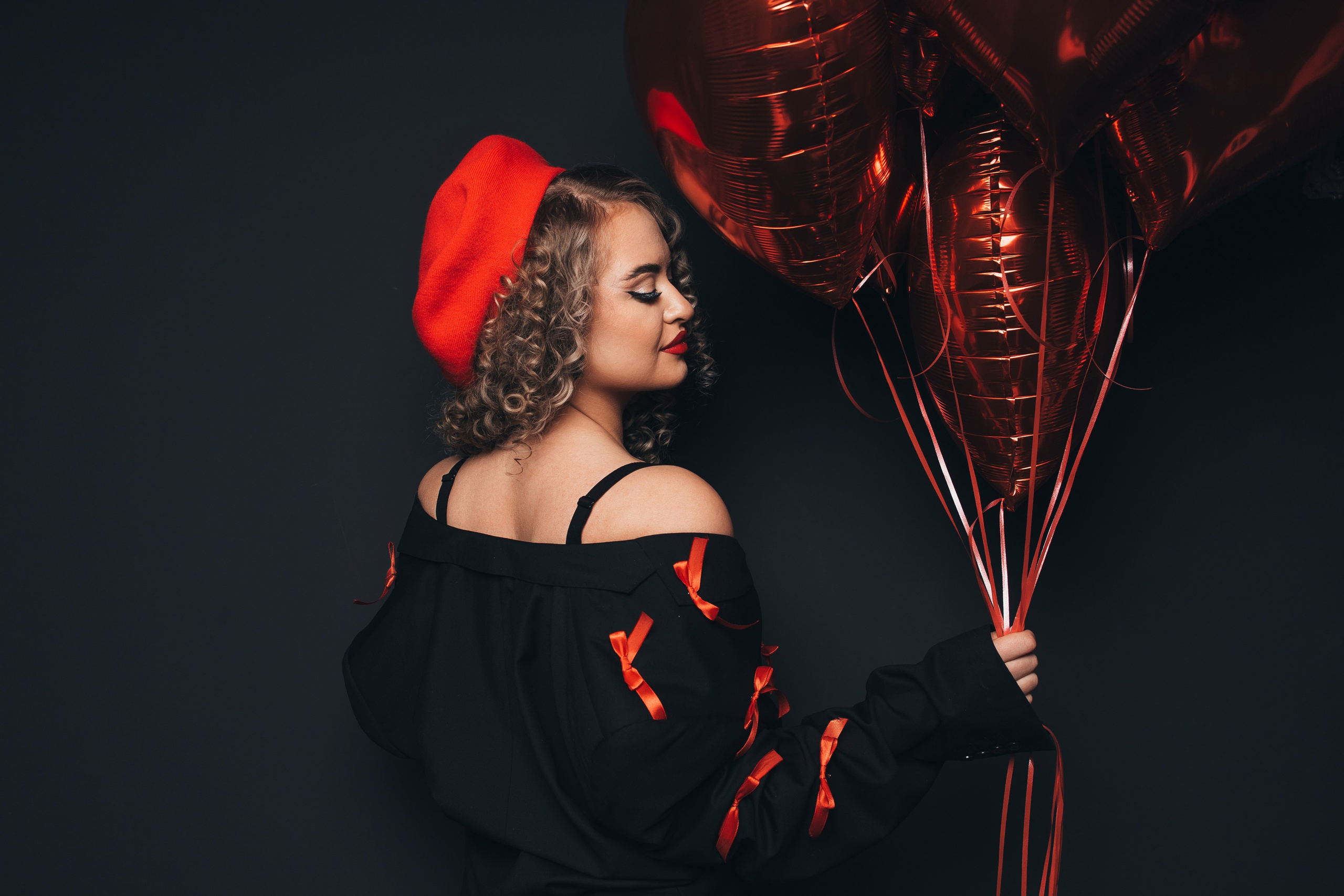 Фото день к 14 февраля.Эля