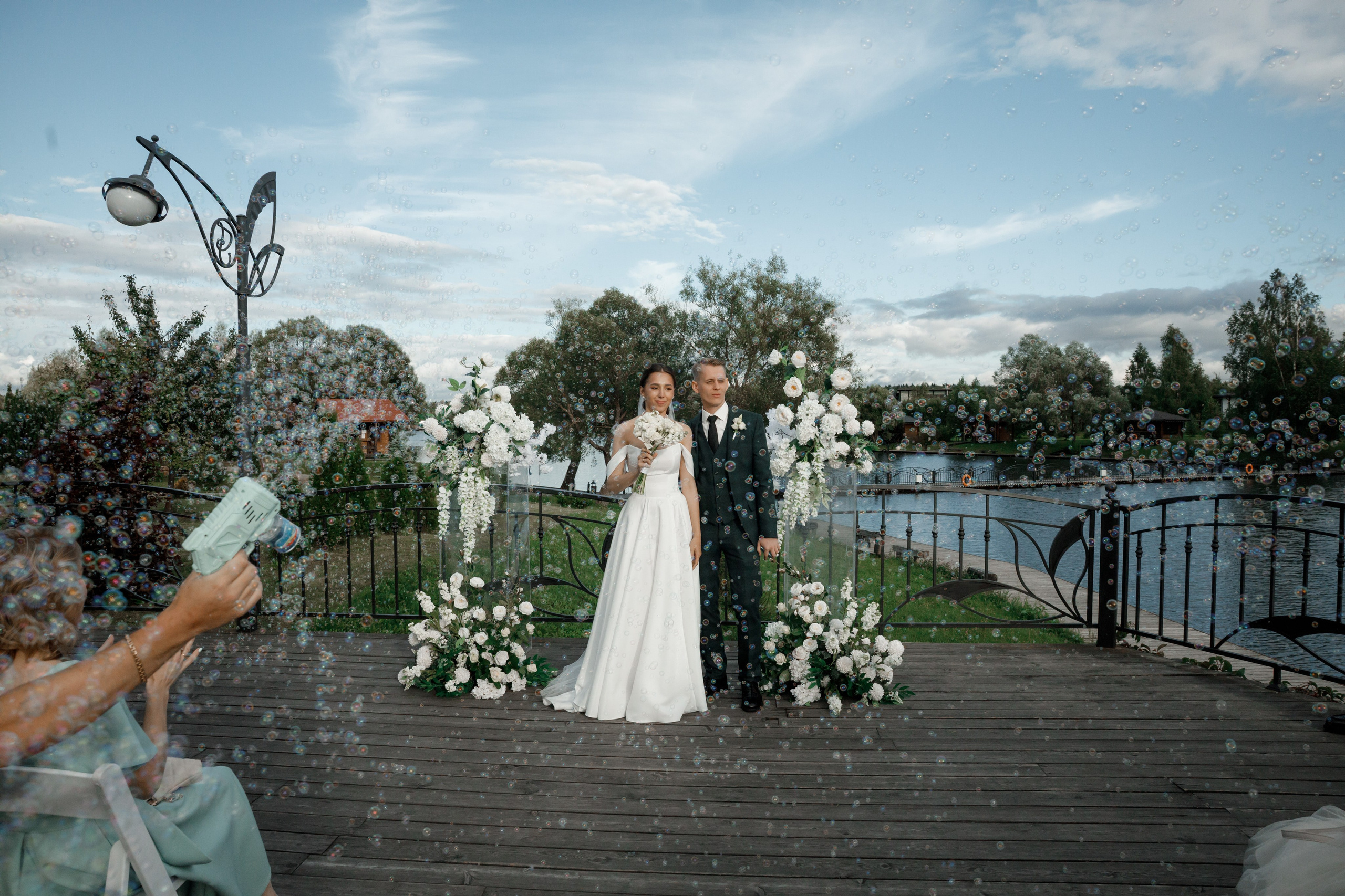 Регистрация в отеле Fish Point, ЗАГС Бутово, прогулка в Остафьево. Свадебный и репортажный фотограф (Москва, Королев и другие)