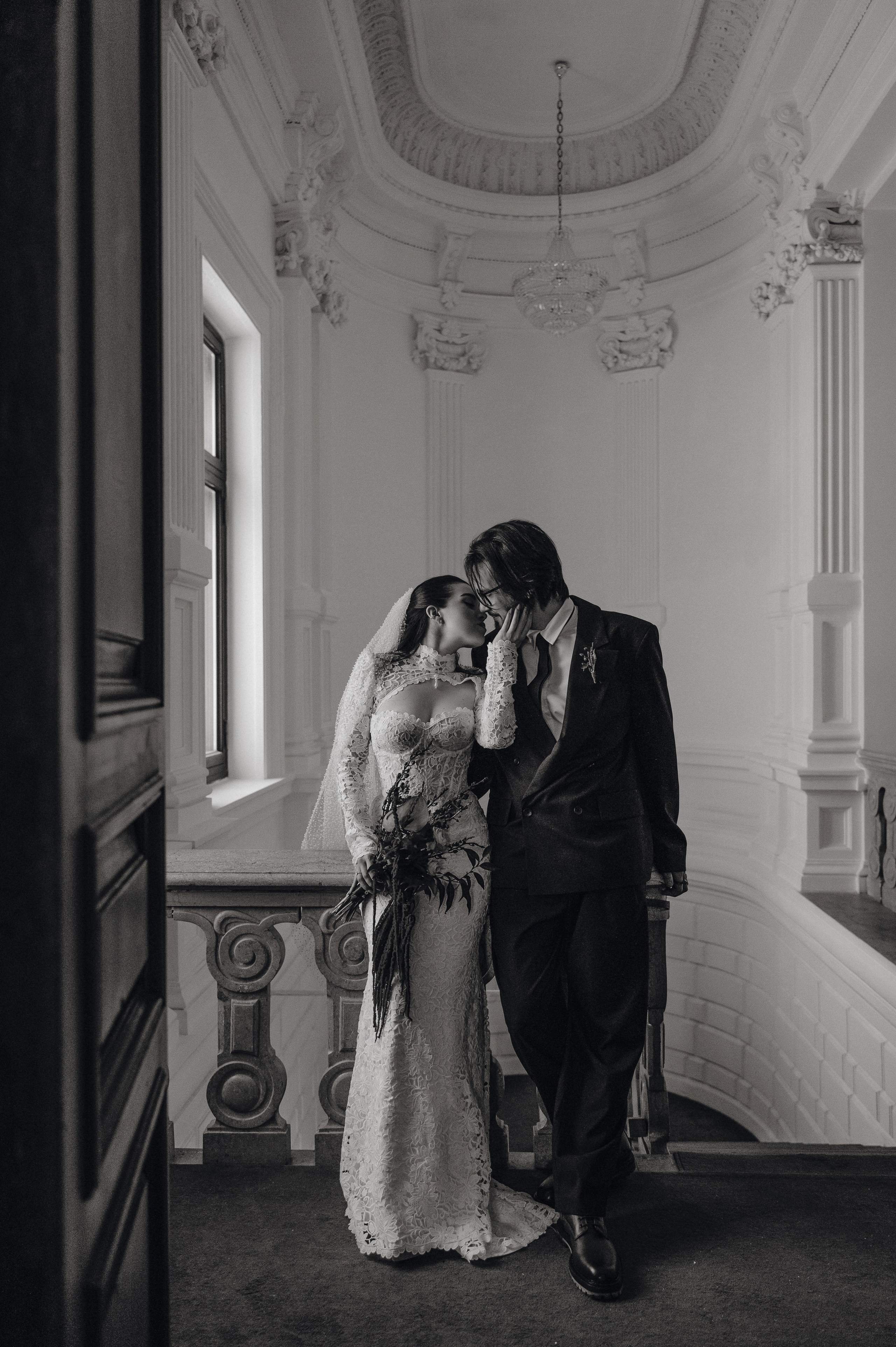 Денис и Анастасия. Метрополь и Особняк Спиридонова. Свадебный фотограф Москва и Санкт-Петербург. Анастасия Чудина