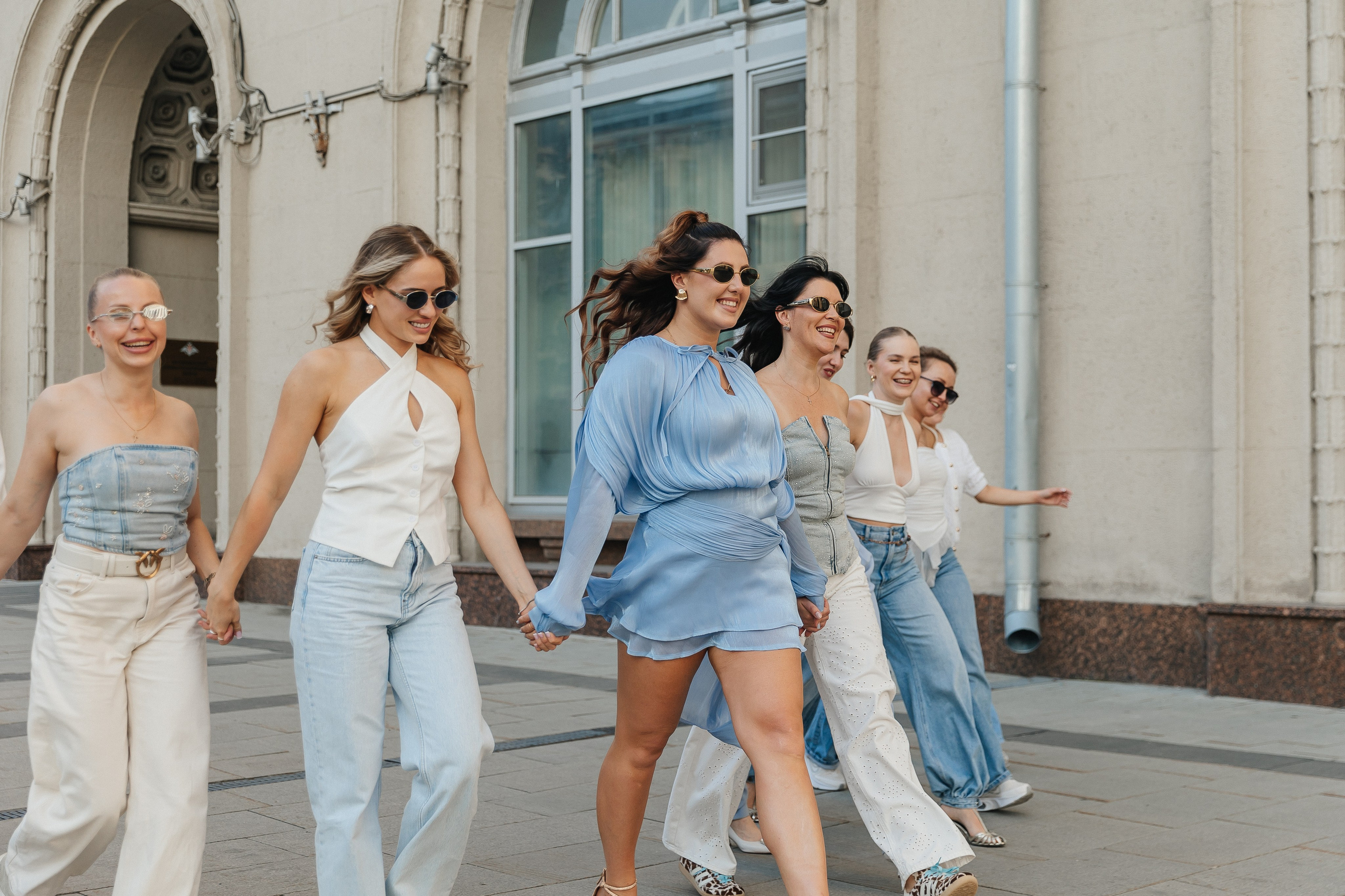 Девичник в Jam в голубом цвете. Фотограф Москва, Балашиха, МО. Свадьбы, репортажи, контент, портреты