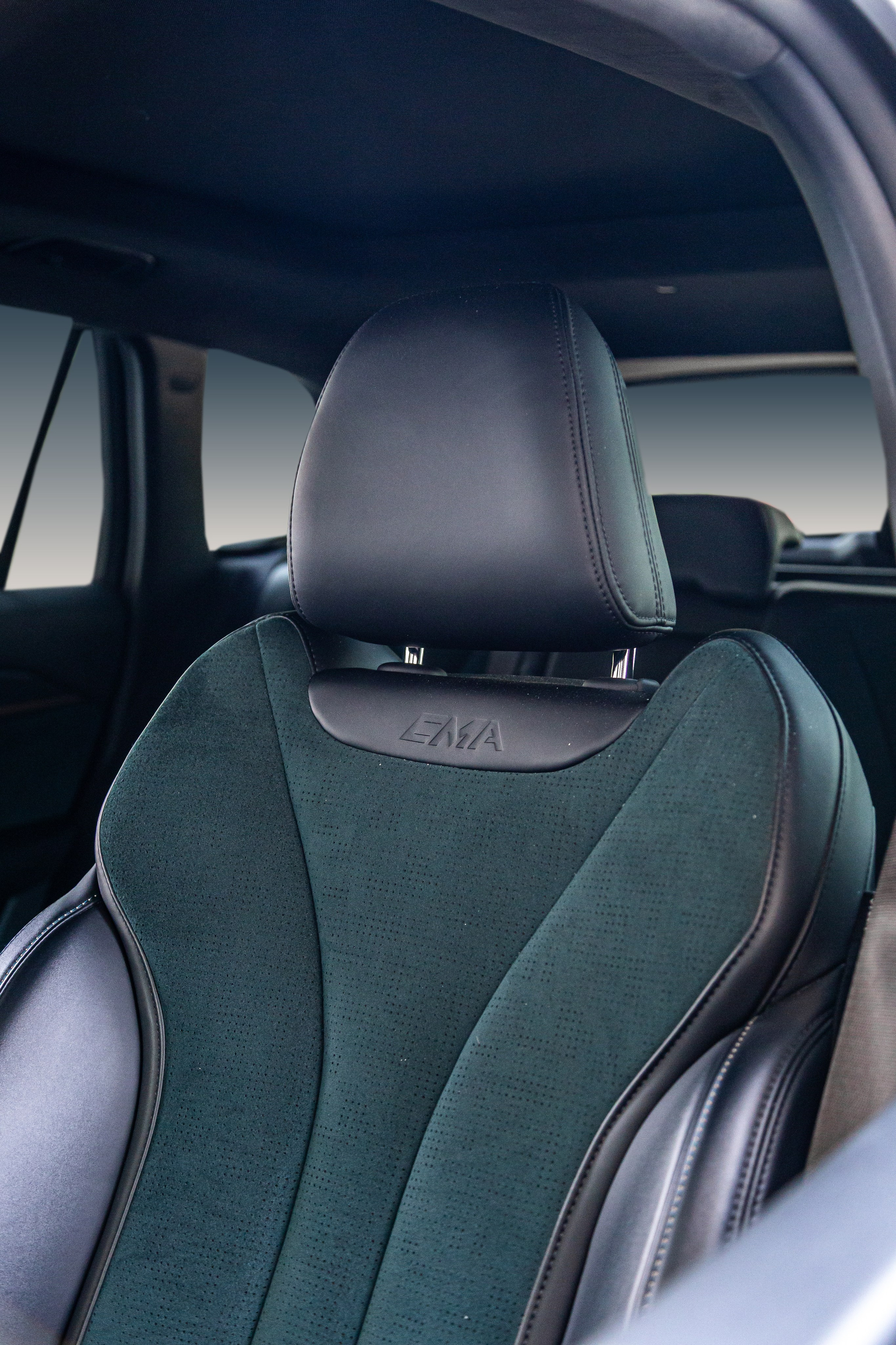 GEELY MONJARO. Рекламный и портретный фотограф в Алматы — Серекпаев Танирхан