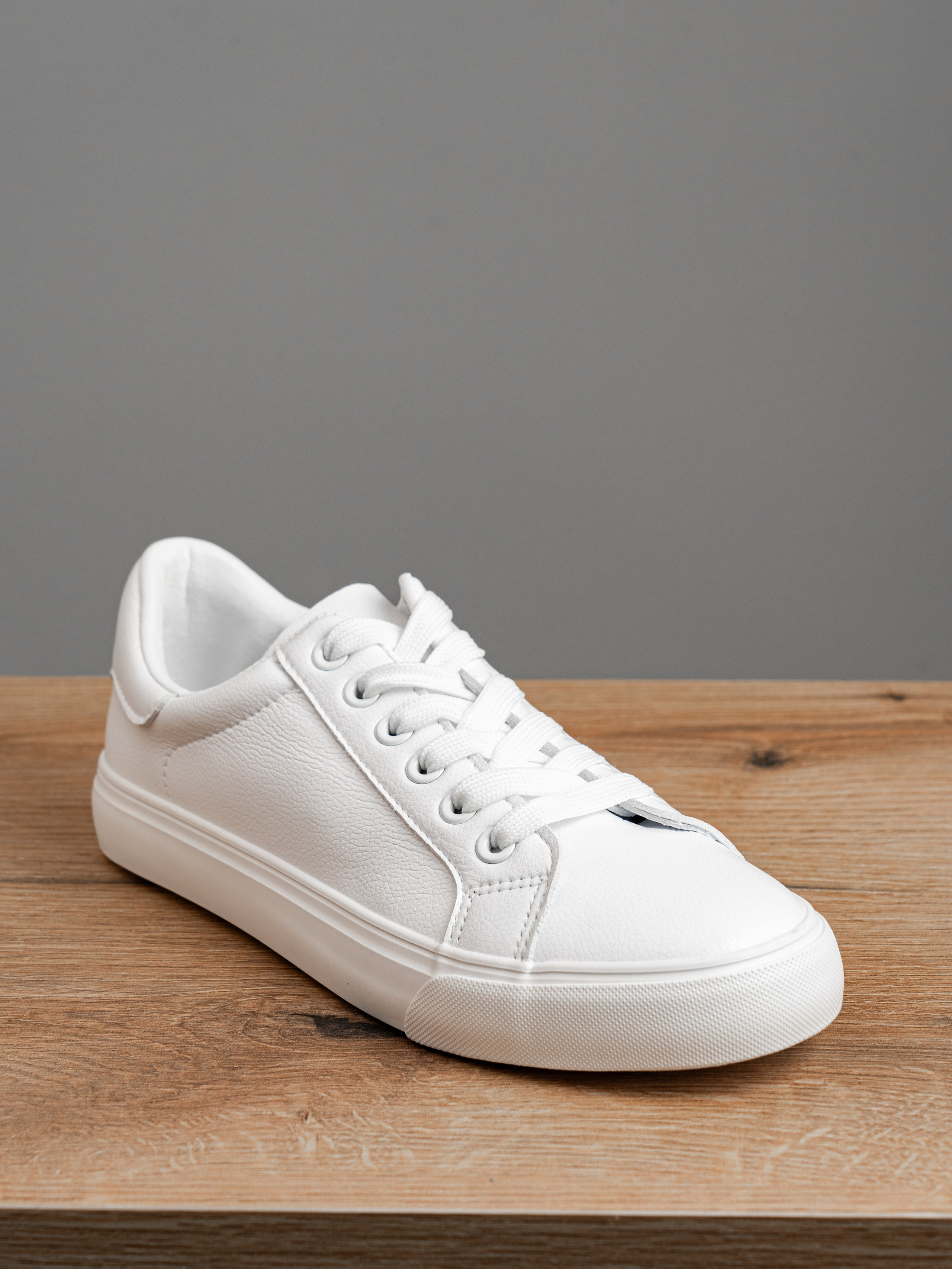 Фотосъемка обуви для Маркетплейсов. Фотограф в городе Владимир