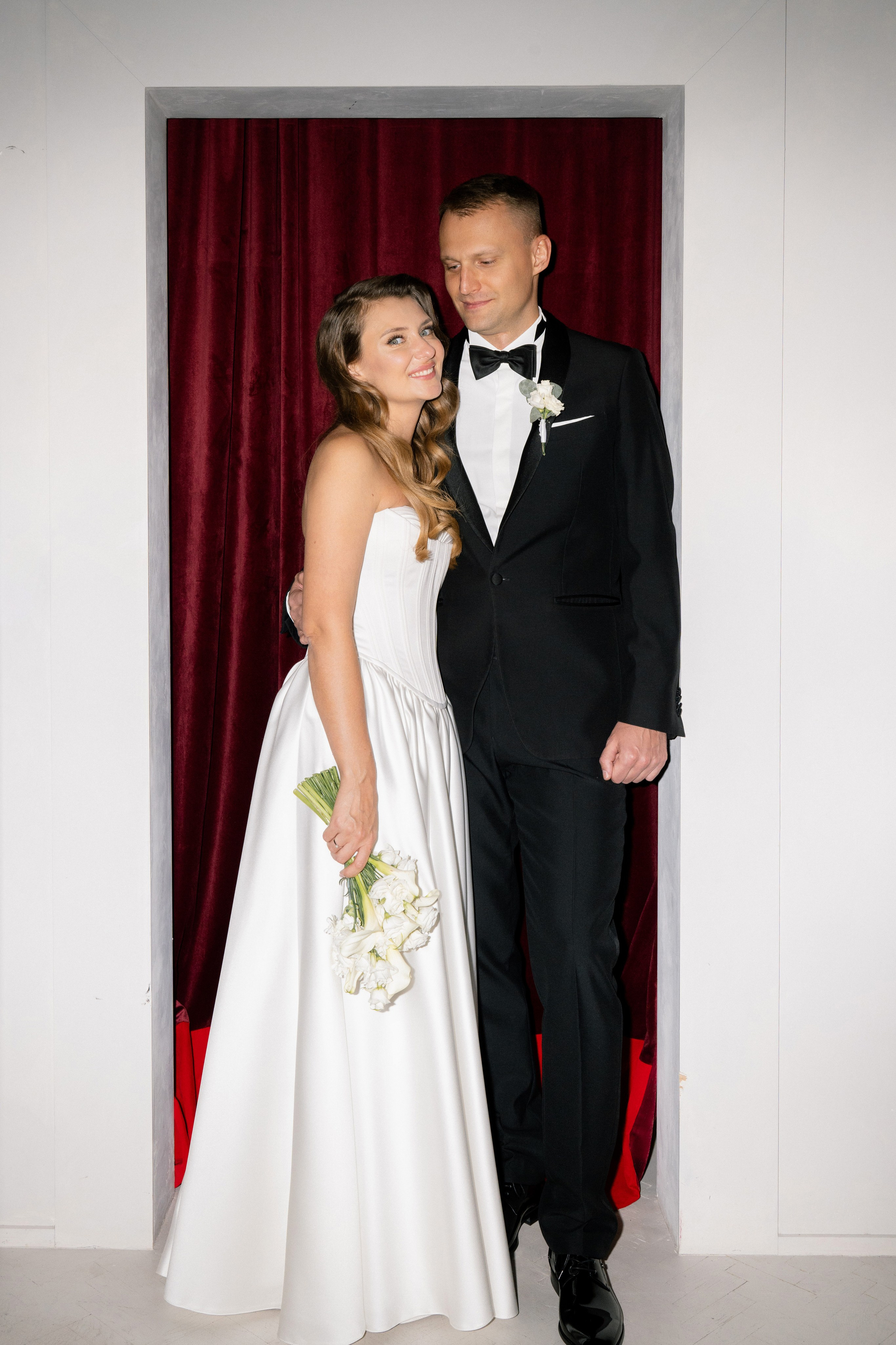 Иван и Рума. Москва. Сборы в отеле Marco Polo и роспись в особняке Спиридонова. Свадебный фотограф Катерина Чулкова