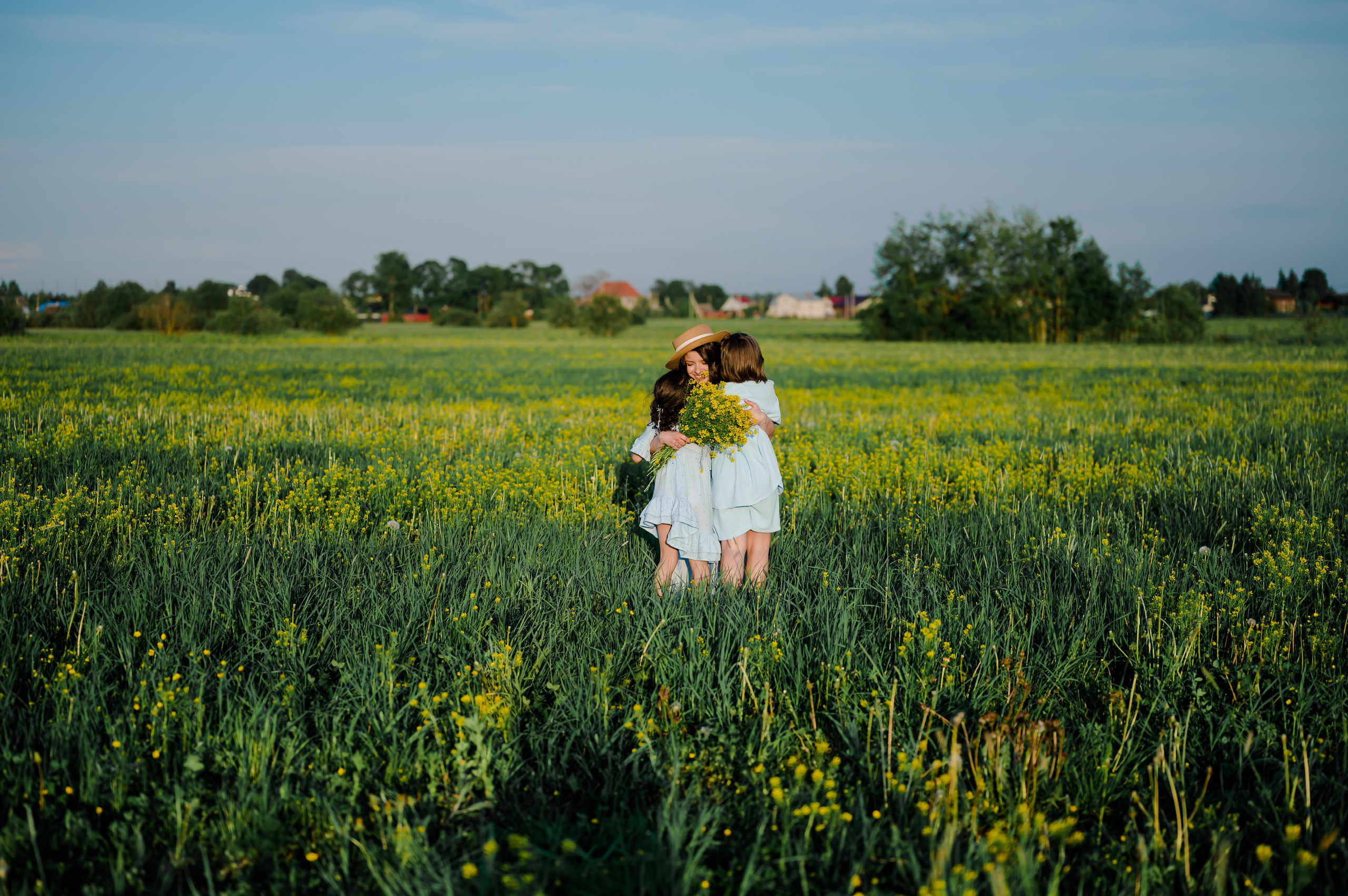 Анна, Дарья и Мария. Рапс. Свадебный и семейный фотограф Евгения Кононова