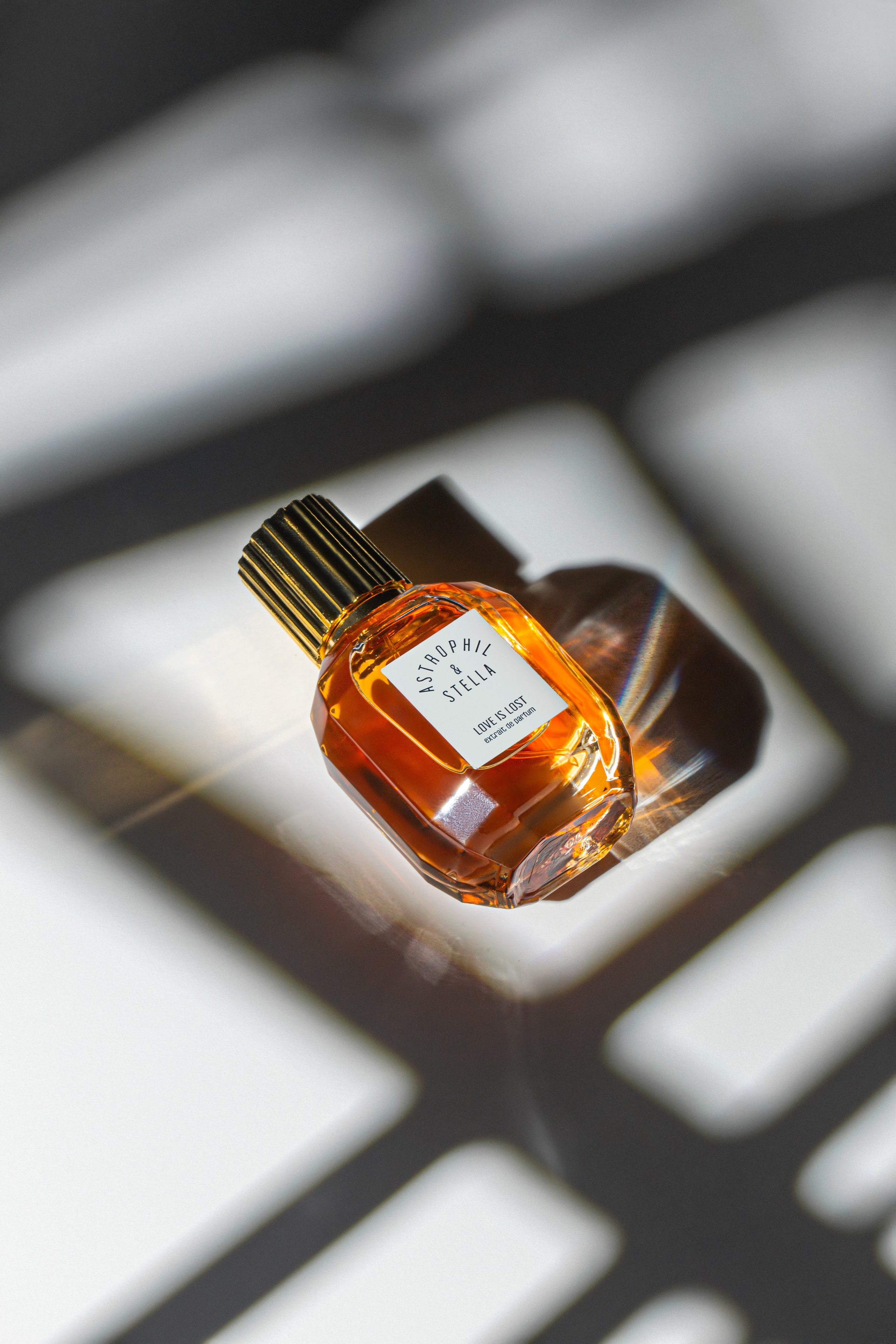 Художественная обработка парфюмов | Студия SVITHART