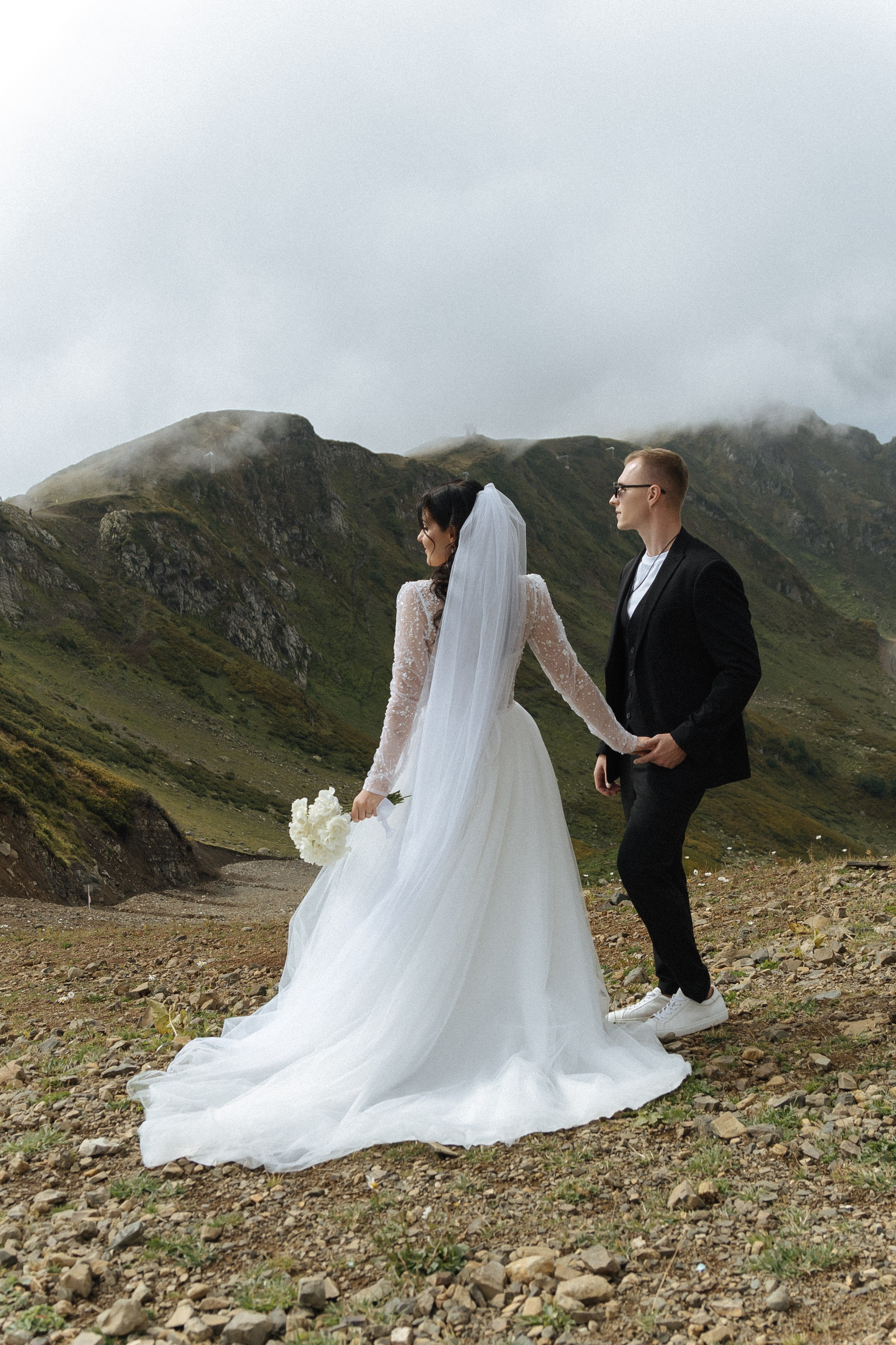 Свадебная Фотосессия в горах Сочи Красной поляны. Фотограф Сочи Адлер Сириус Красная поляна Олеся Минив