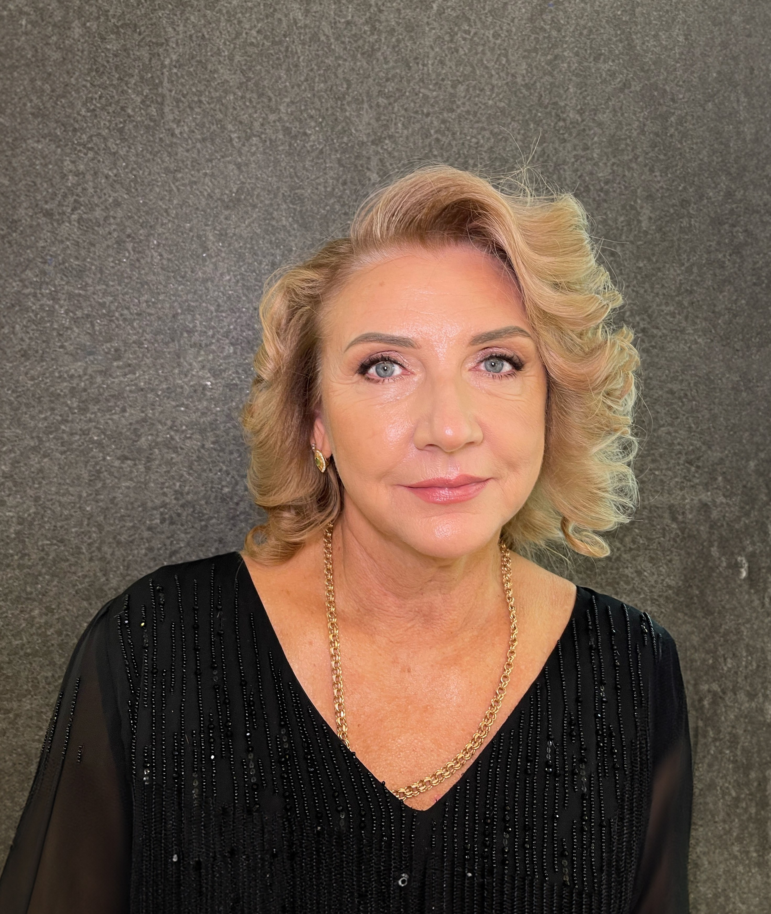 Макияж и укладки. Browissimo Beauty Bar