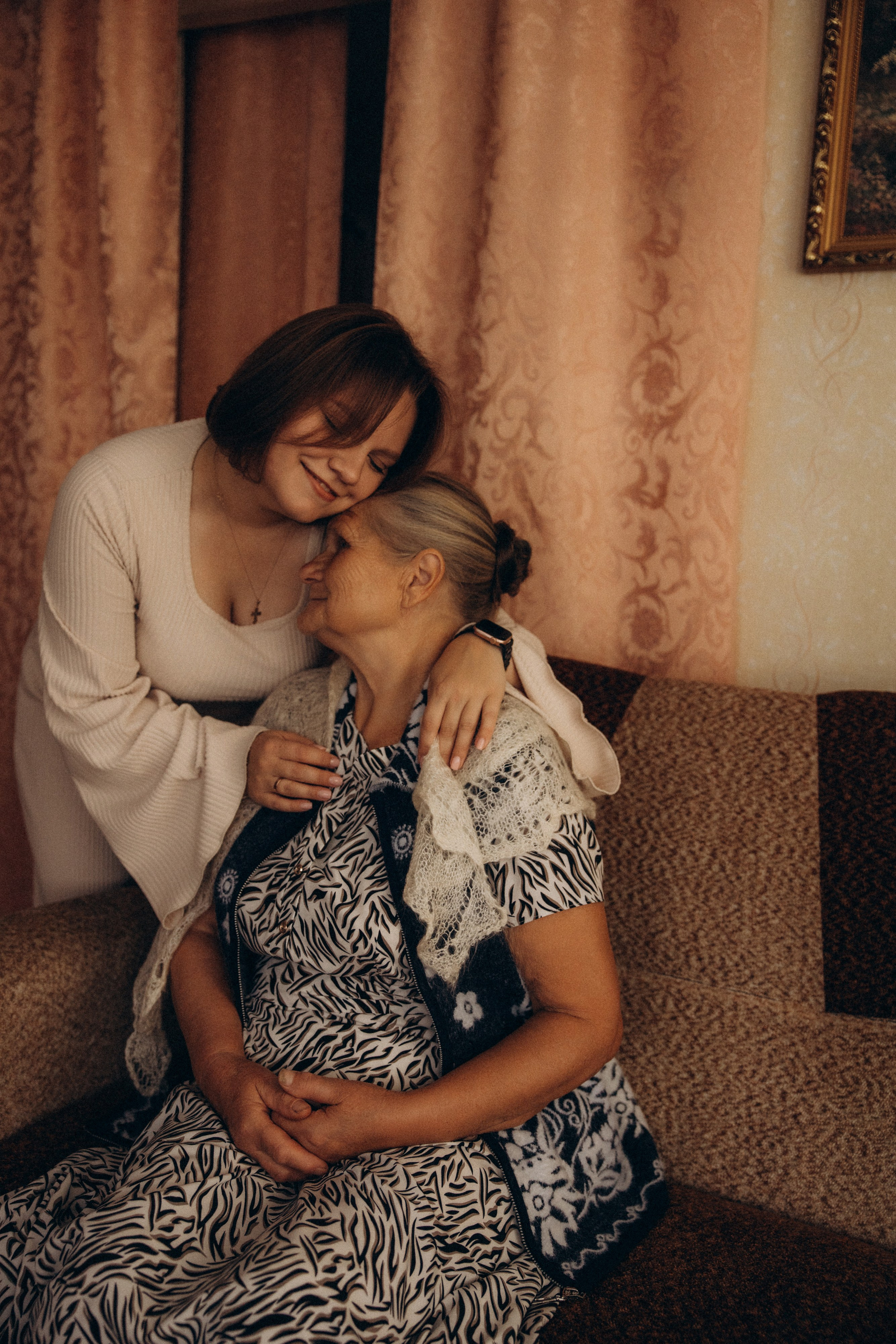 Аня и бабушка. Семейный фотограф Губкин/Старый Оскол