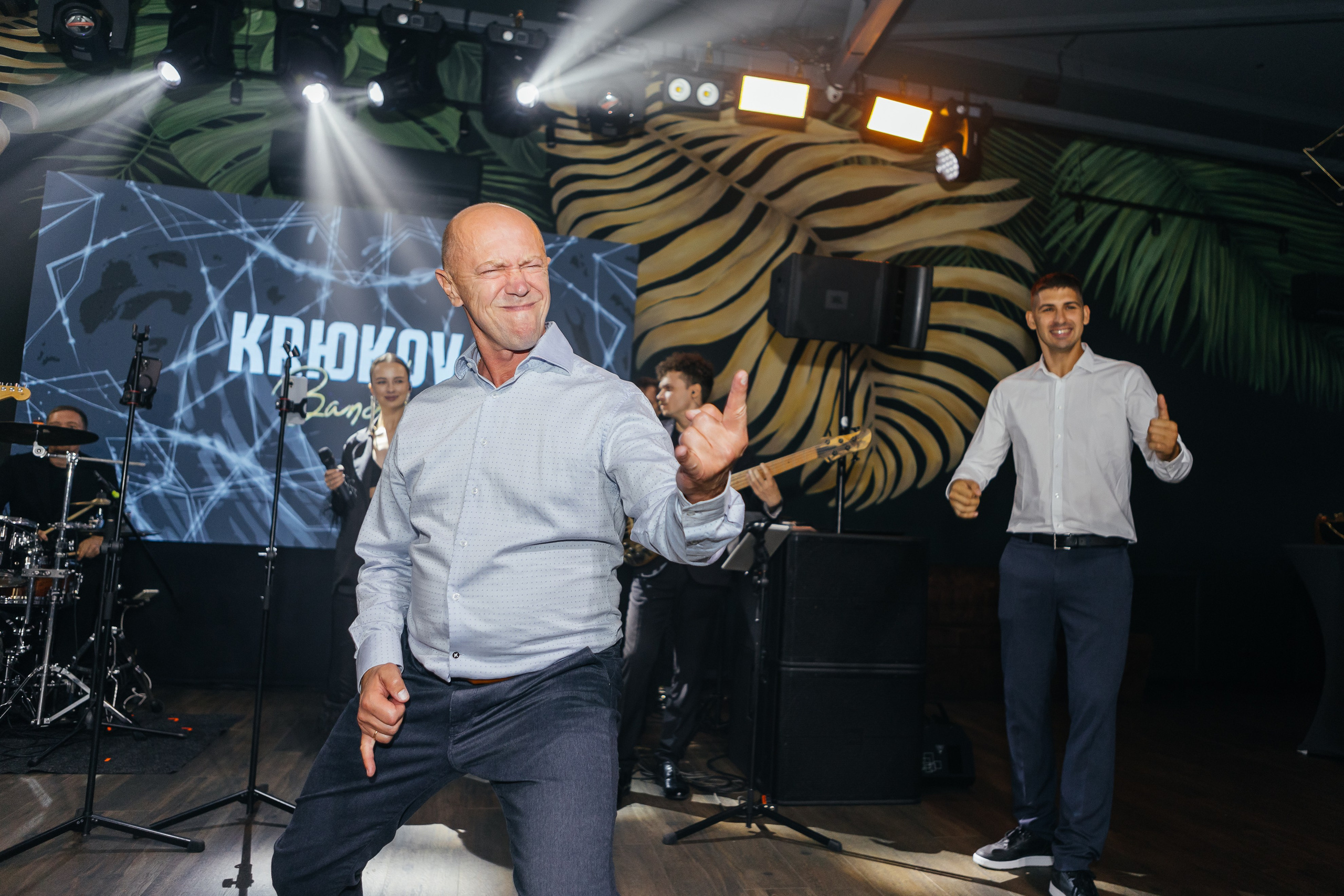 Снимал репортаж для «Газпром нефть», Газстройпром, Росатом, ОЗОН, Мегафон, ВТБ, Т-Банк, Unilever, Материа Медика Холдинг. Фотограф Serg-Epic — Сергей Клепиков