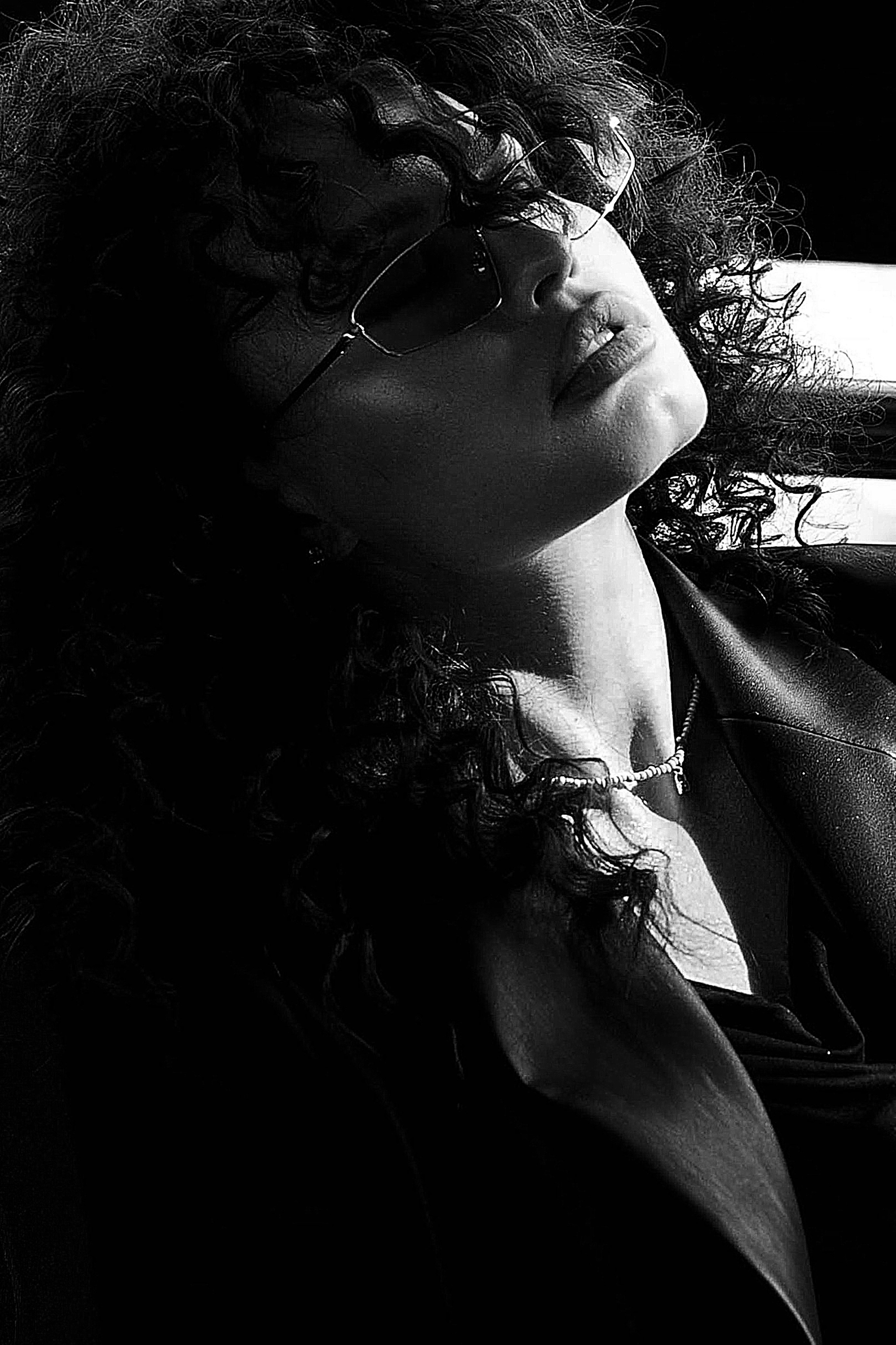 Индивидуальная фотосессия. Свадебный, семейный, детский, контент фотограф в Омске Максим Ильин