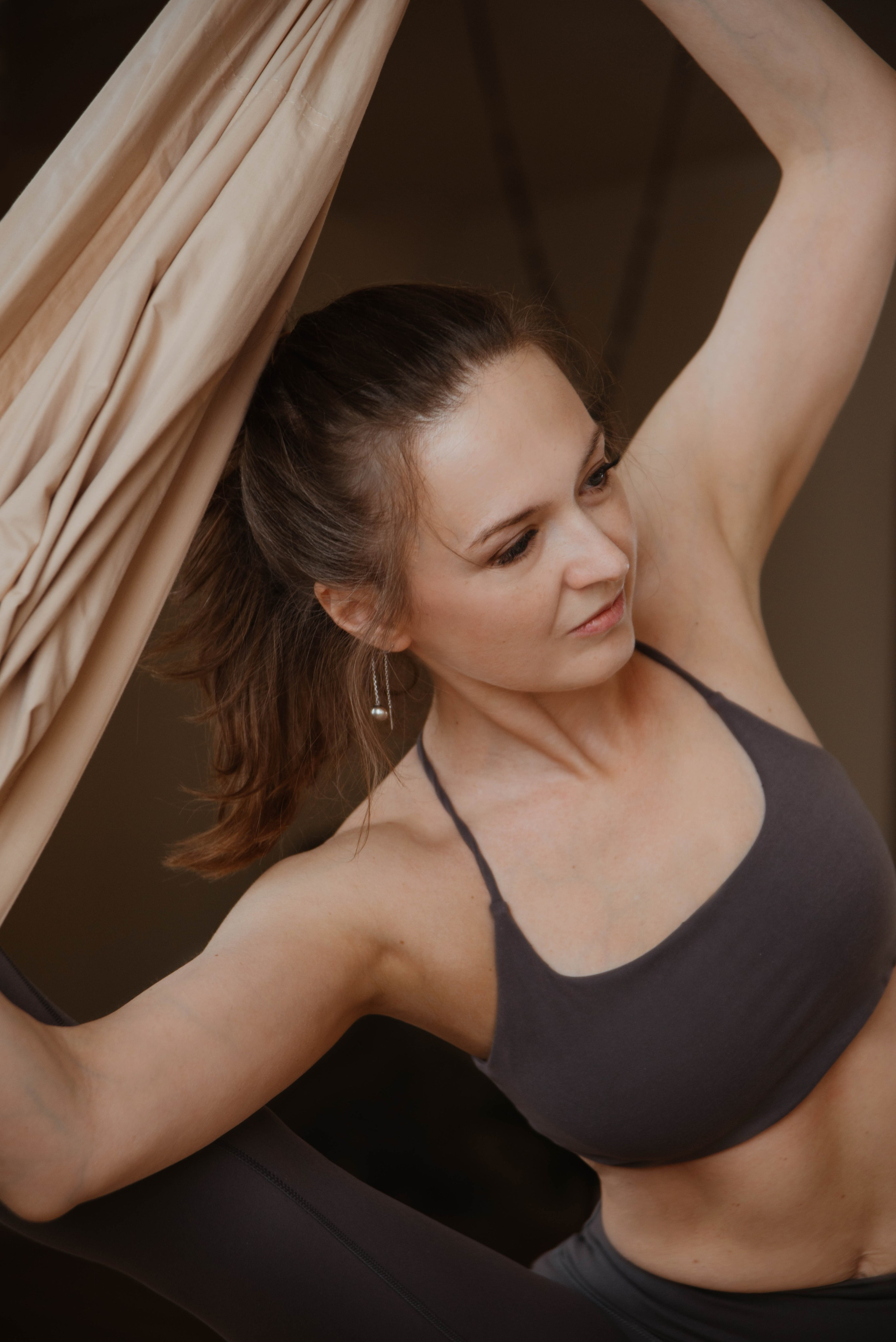 Визуал для тренера по аэройоге. Ксения Glossa. Портретный и репортажный фотограф в Самаре