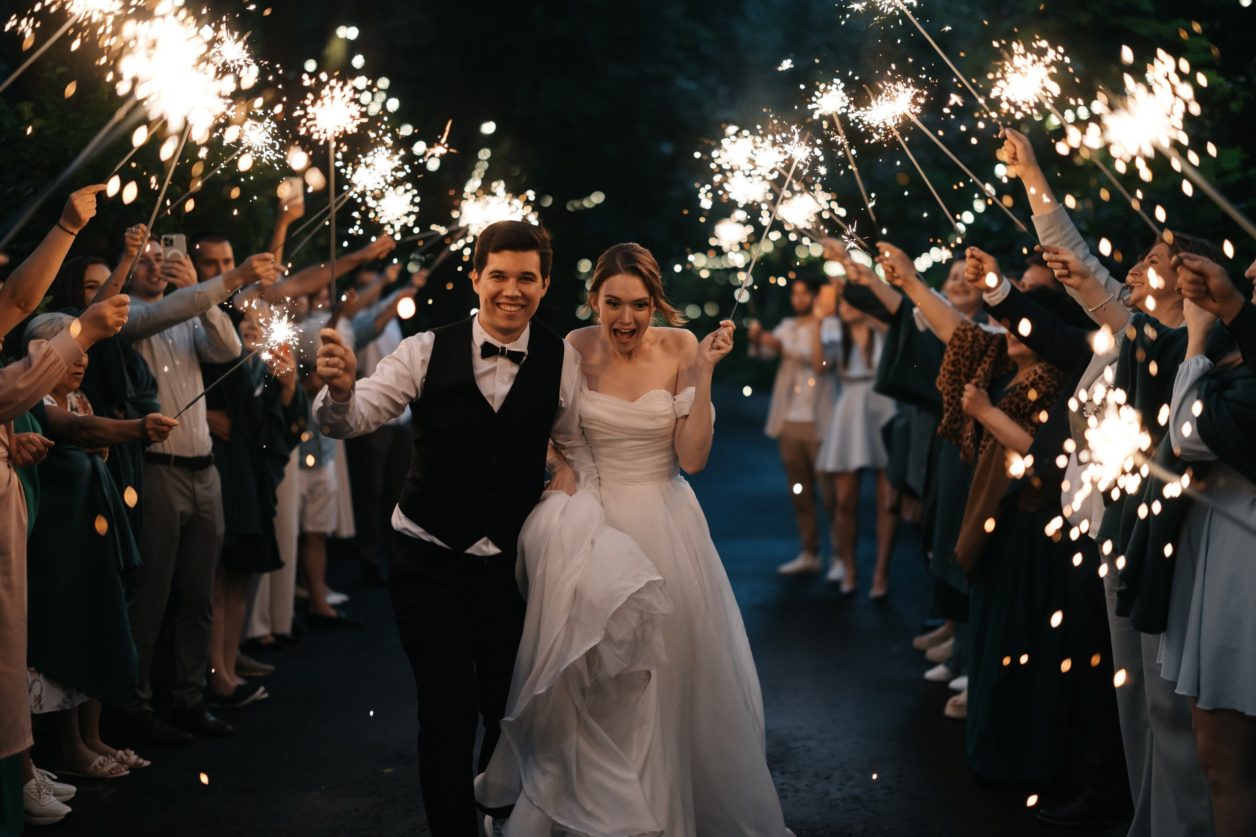 -Давай сделаем вид, что мы нормальные? -НЕТ. Свадебный фотограф Москва Мотеюнайте Виктория