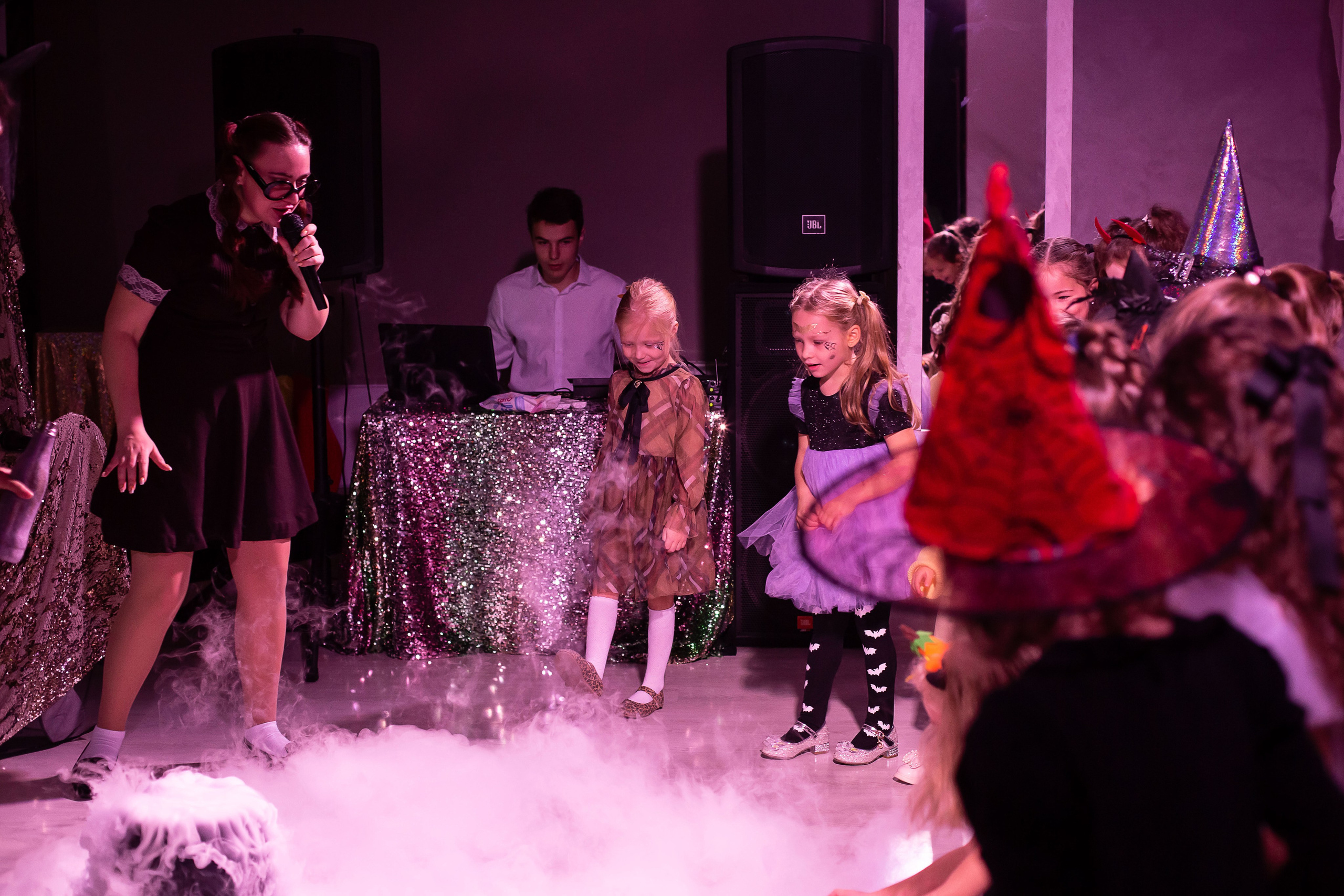 Верхом на помеле спектакль интерактивный. Семейный и детский фотограф Анна Петракова