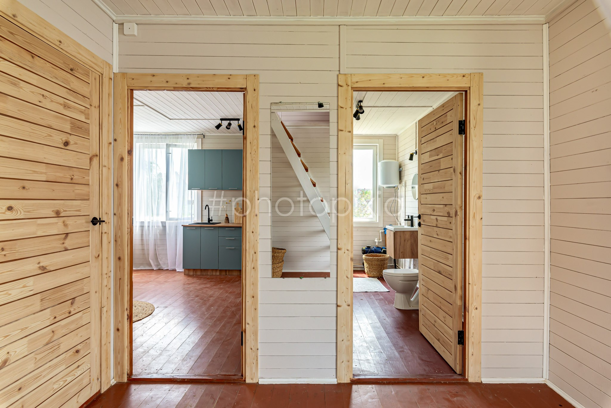 Съёмка дачного дома для продажи в ДНП Солнечный. Интерьерная съёмка и виртуальные туры — Интерьерный фотограф Кузнецов Сергей (photopixiq)