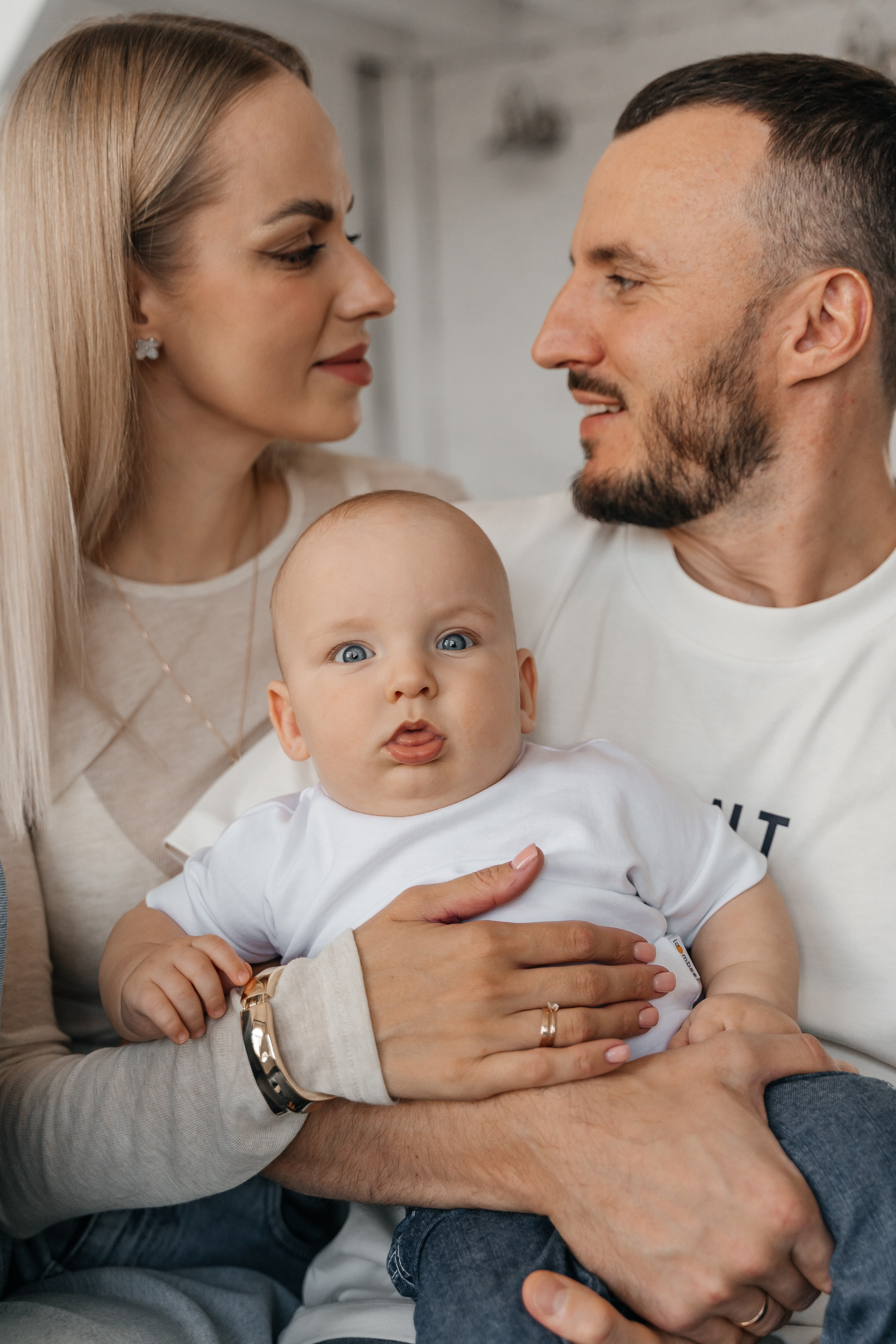 Саша, Юля и Лев. Волик Мария