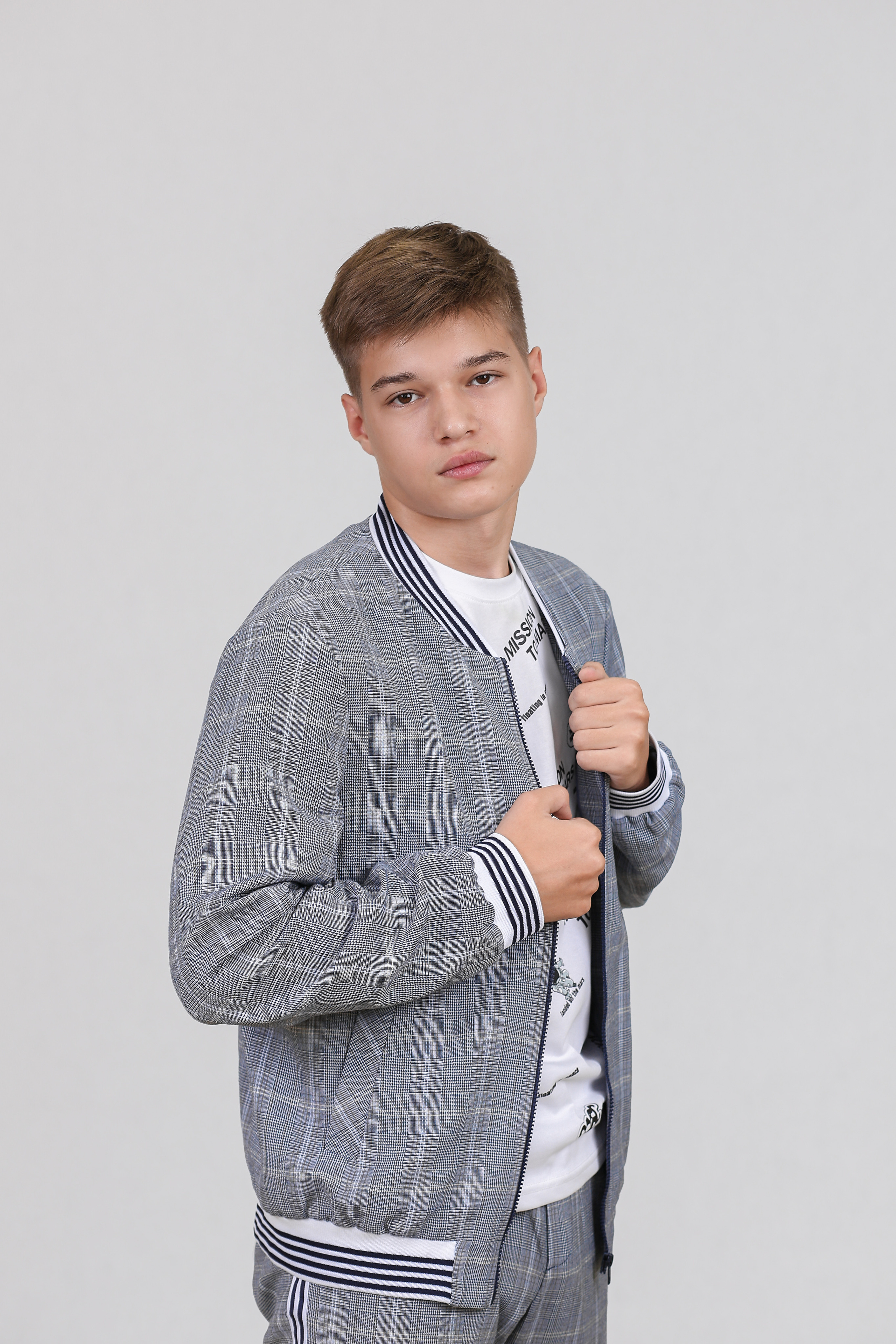 Школьный портреты. Детский фотограф Татьяна Жолобова г. Бийск