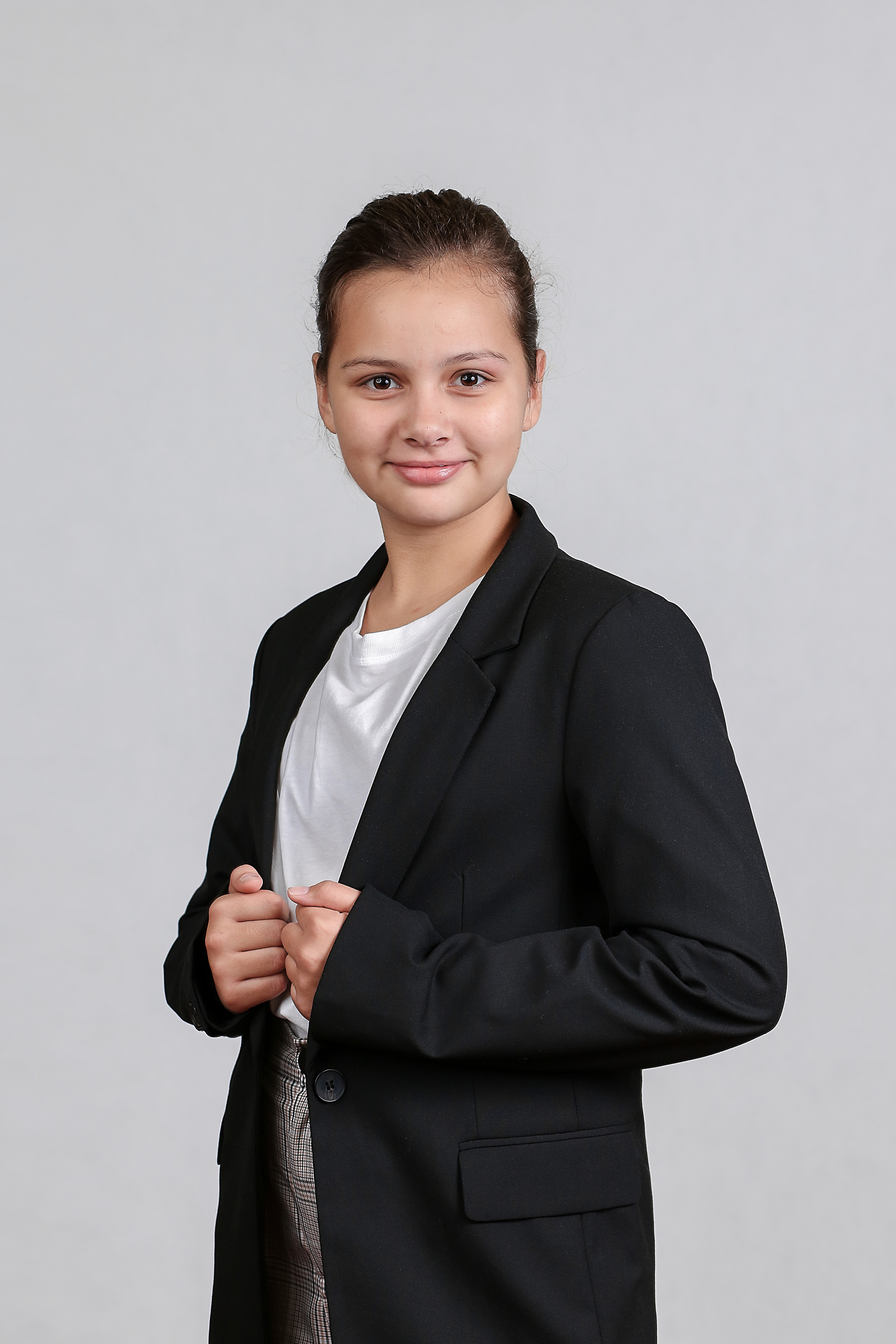 Школьный портреты. Детский фотограф Татьяна Жолобова г. Бийск