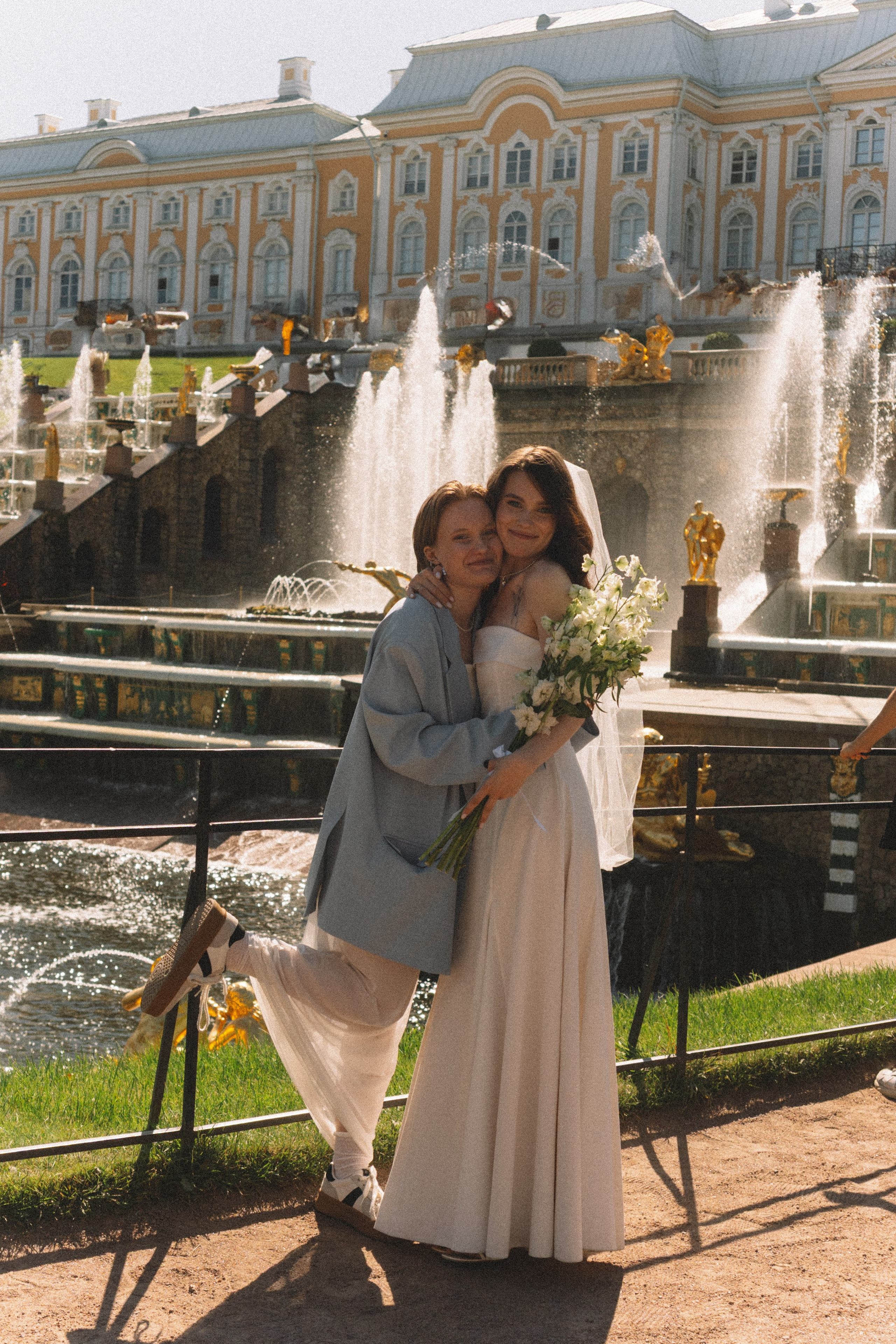 СВАДЕБНАЯ СЬЕМКА В ПЕТЕРГОФЕ И СЬЕМКА РЕПОРТАЖА В ЗАГСЕ ПЕТЕРГОФА. Профессиональный фотограф, Санкт-Петербург — Виктория Богомолова