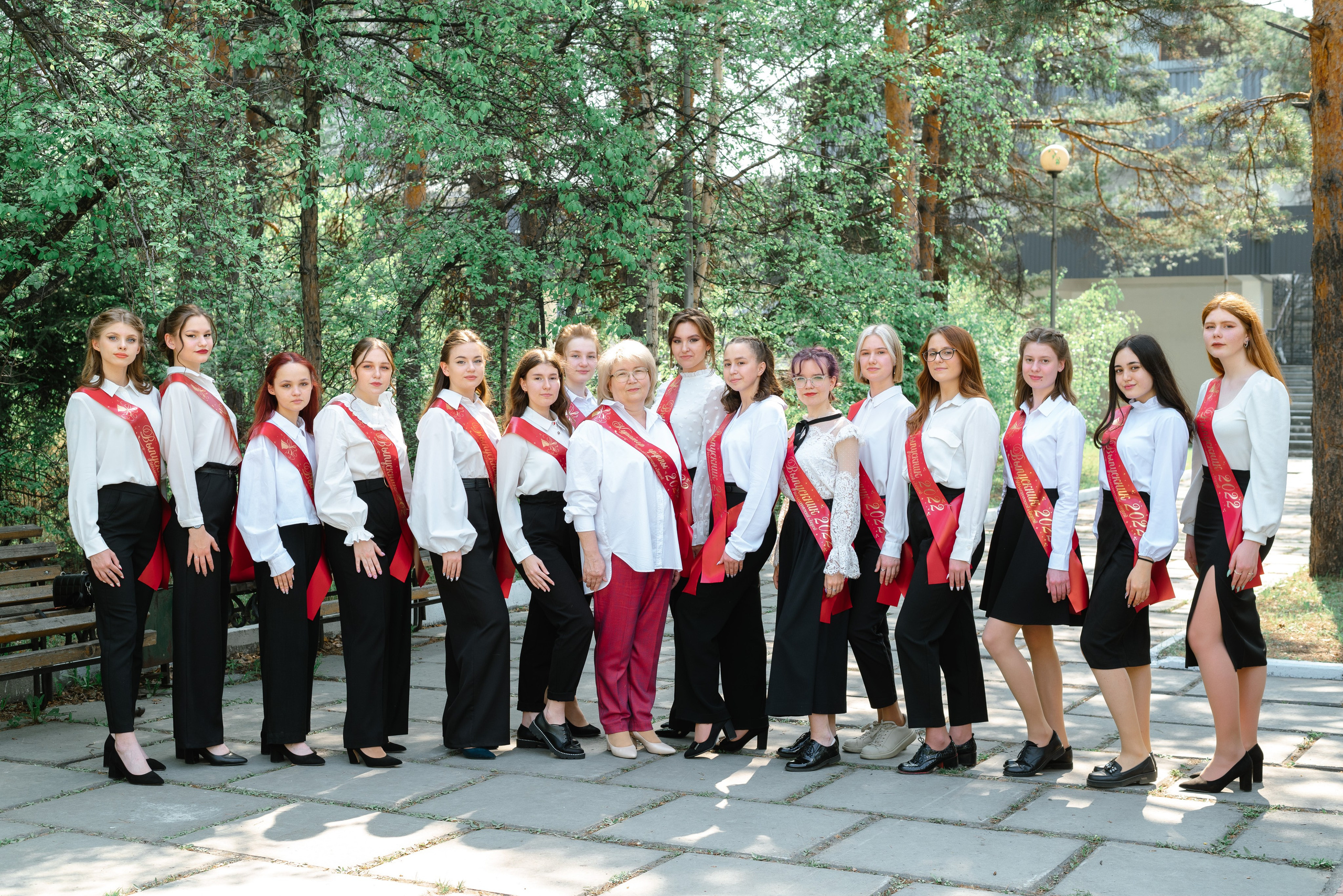 Выпускной 9-11классы. Выпускные книги Анапа Новороссийск Краснодар