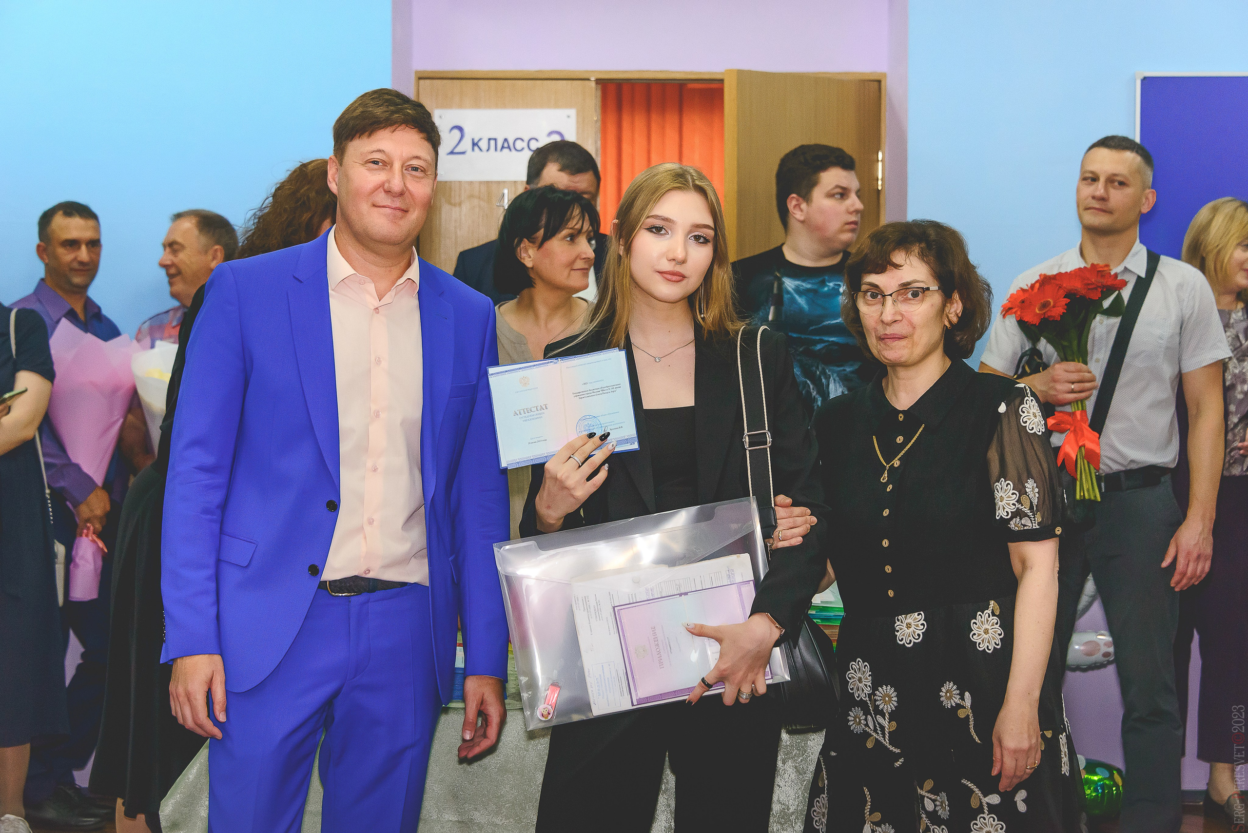 Выпускной 11 класс. Ваш фотограф на праздник в Москве, Раменском, Жуковском, Люберцах