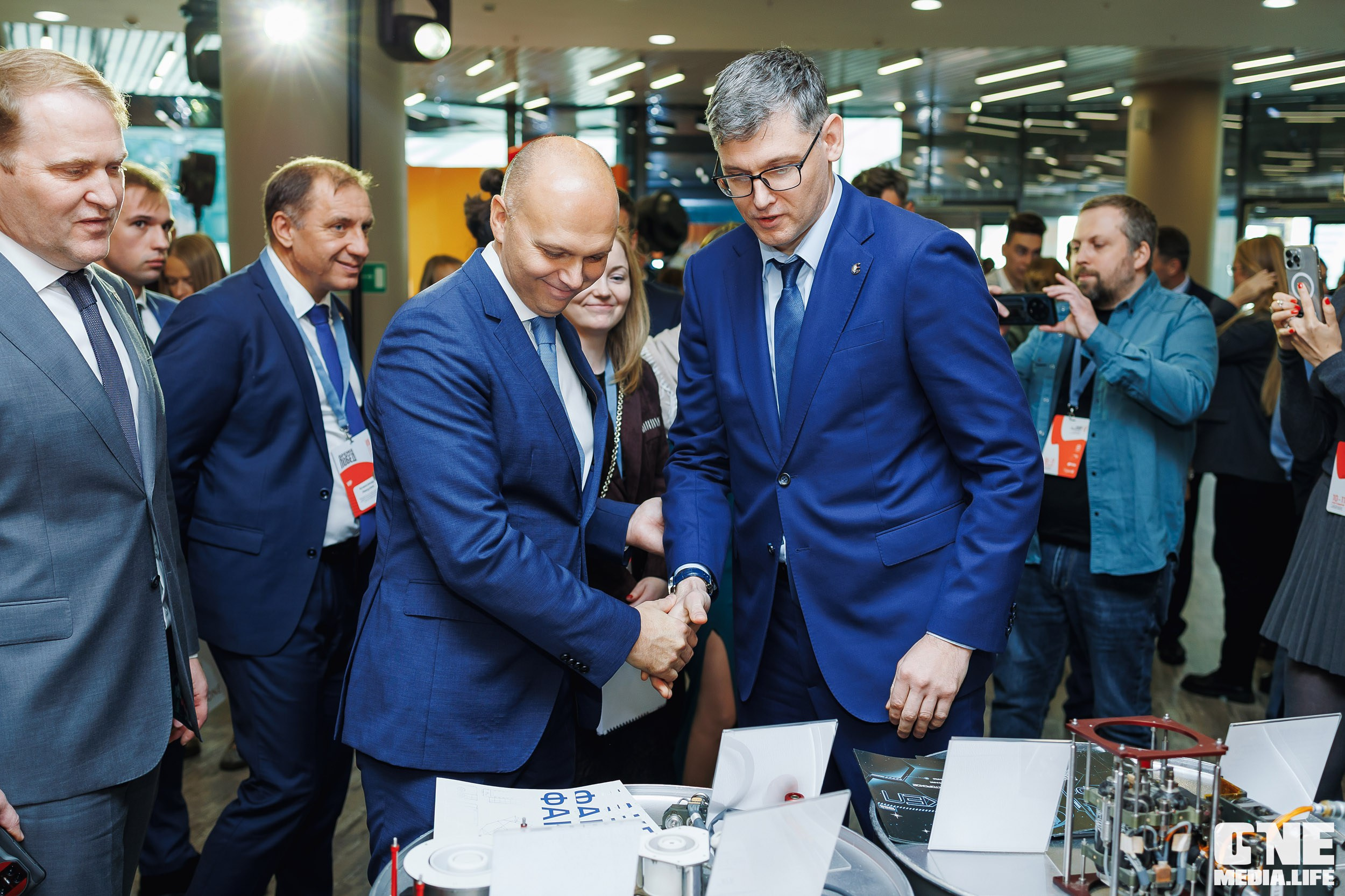 Фоторепортаж VII Международный форум «Вселенная бизнеса. Время Побед». One Media Life: фоторепортажи, фотоотчеты с мероприятий и заведений