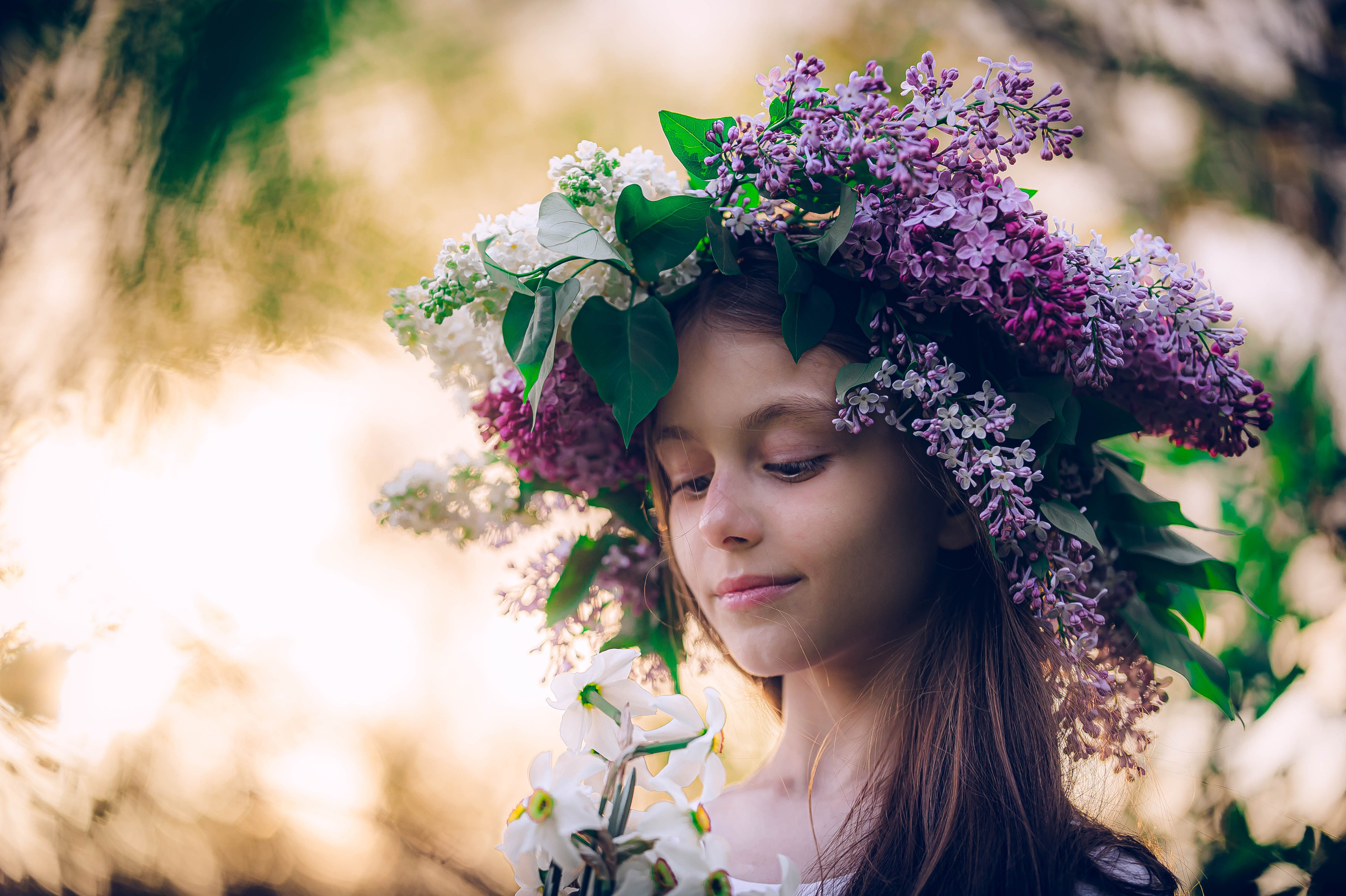 Анютка в сиреньке. Арт-фотограф Евгений Матвиенко