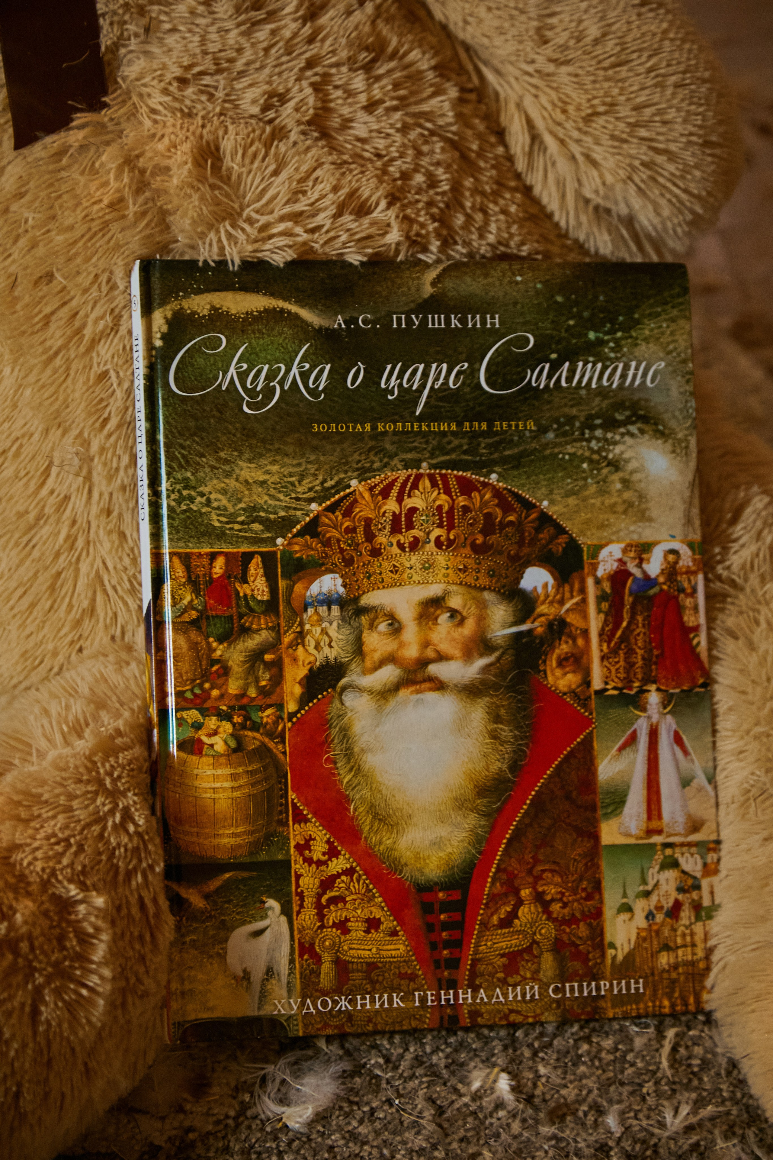 «Бой подушками». Свадебный и креативный фотограф в ЮФО и МСК