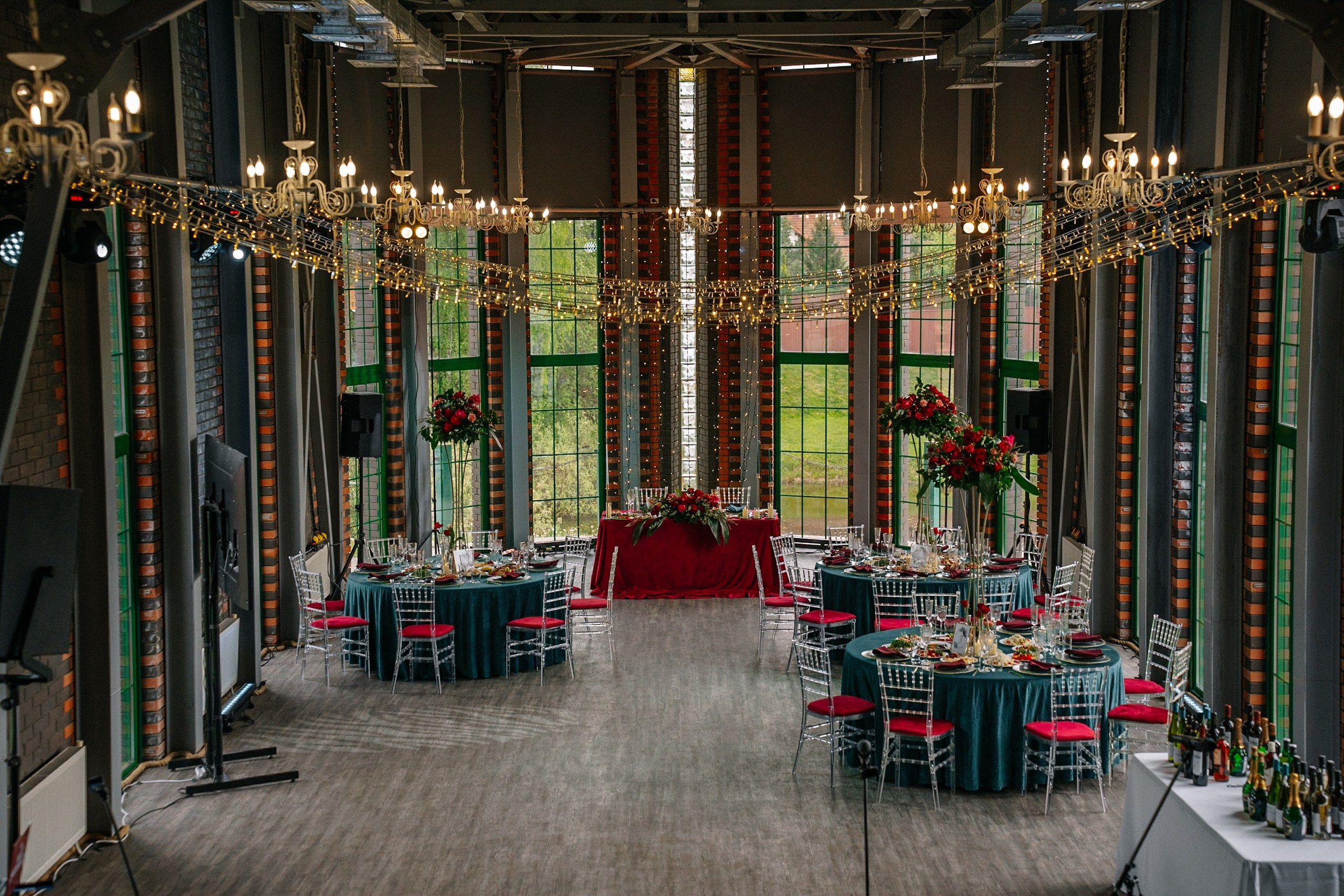 Свадебная фотосессия в Loft «Manhattan» в Пучково. Свадебный фотограф в Пучково