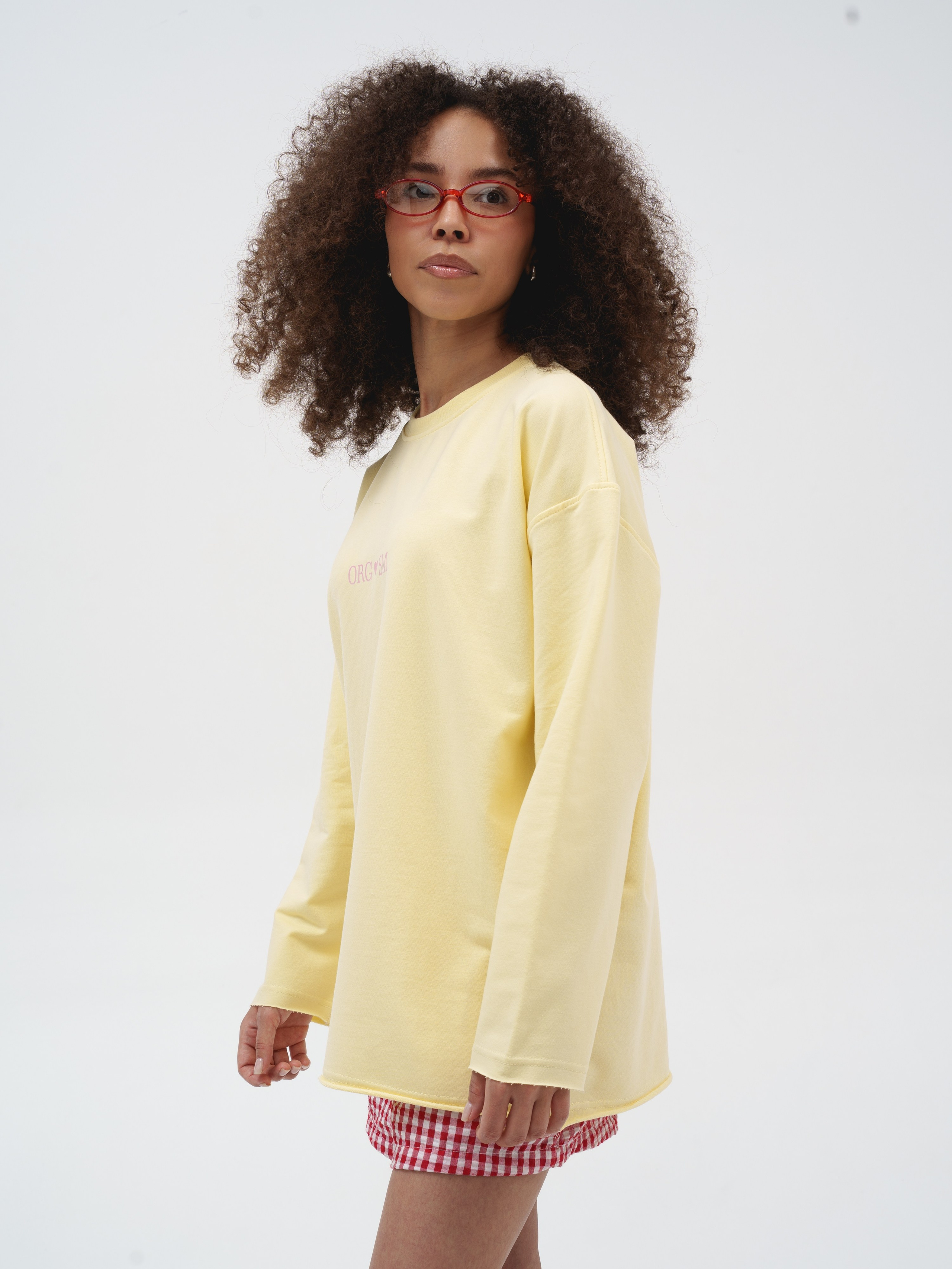 Свитшоты (вб и озон). Иван Упоров — фотограф, рилсмейкер чебоксары