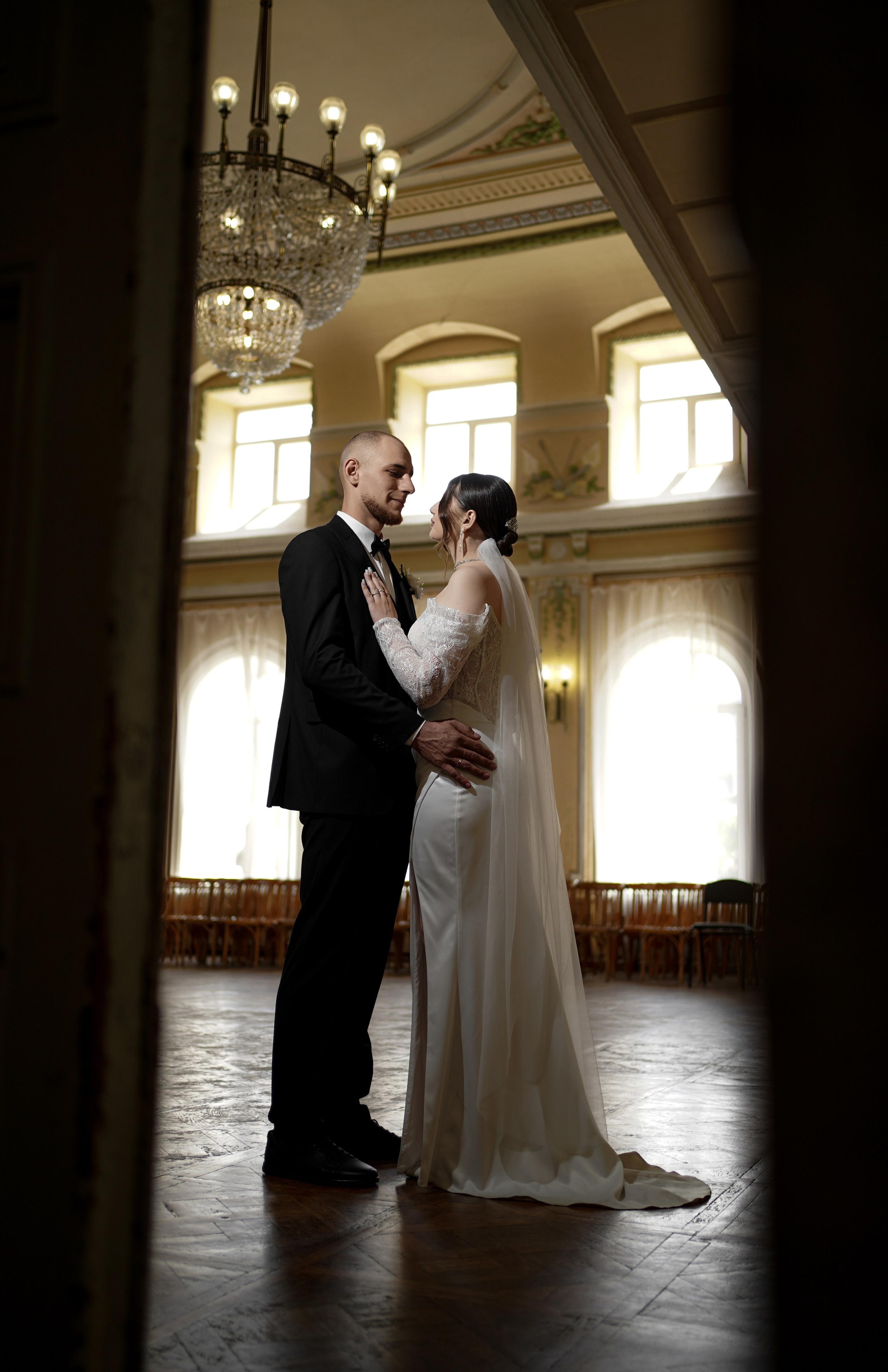 Эдуард и Анастасия на свадебной фотосессии в Новочеркасске. Свадебный фотограф в Ростове-на-Дону. Таинство Крещения и Венчания, семейные фотосессии. Алёна Чёботова