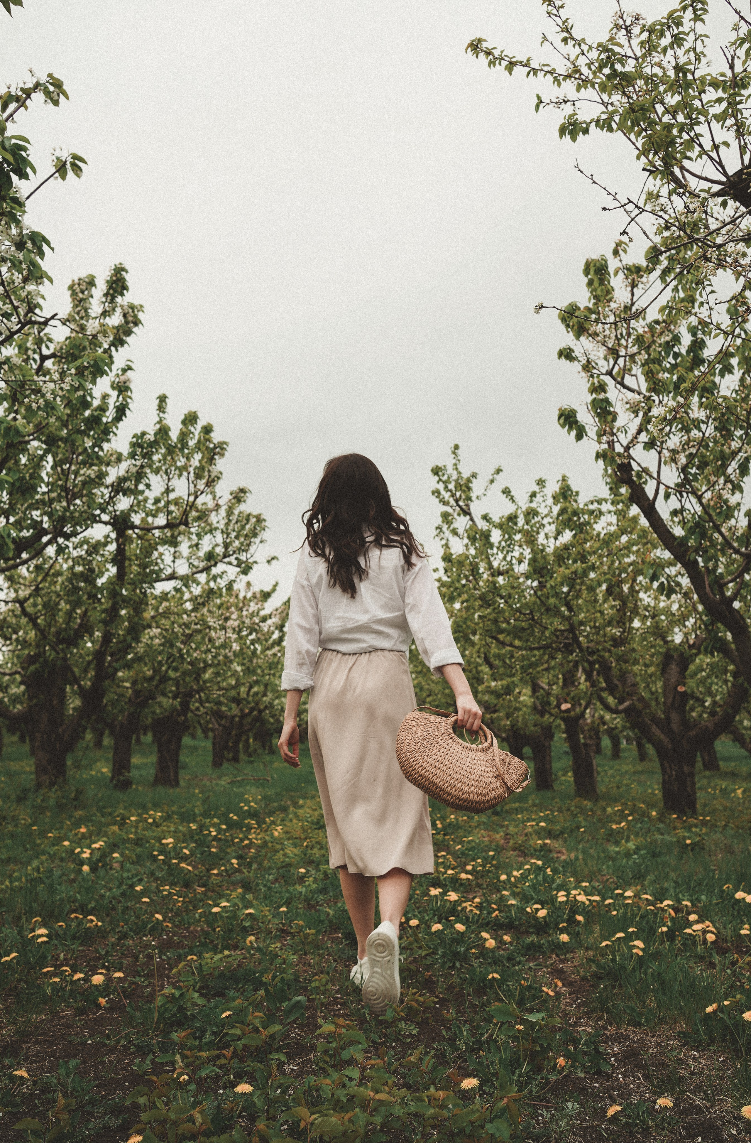 Фотосессия в цветущем саду в пос. Мускатный. Фотограф Ростов-на-Дону. Свадебный фотограф в Ростове-на-Дону. Таинство Крещения и Венчания, семейные фотосессии. Алёна Чёботова