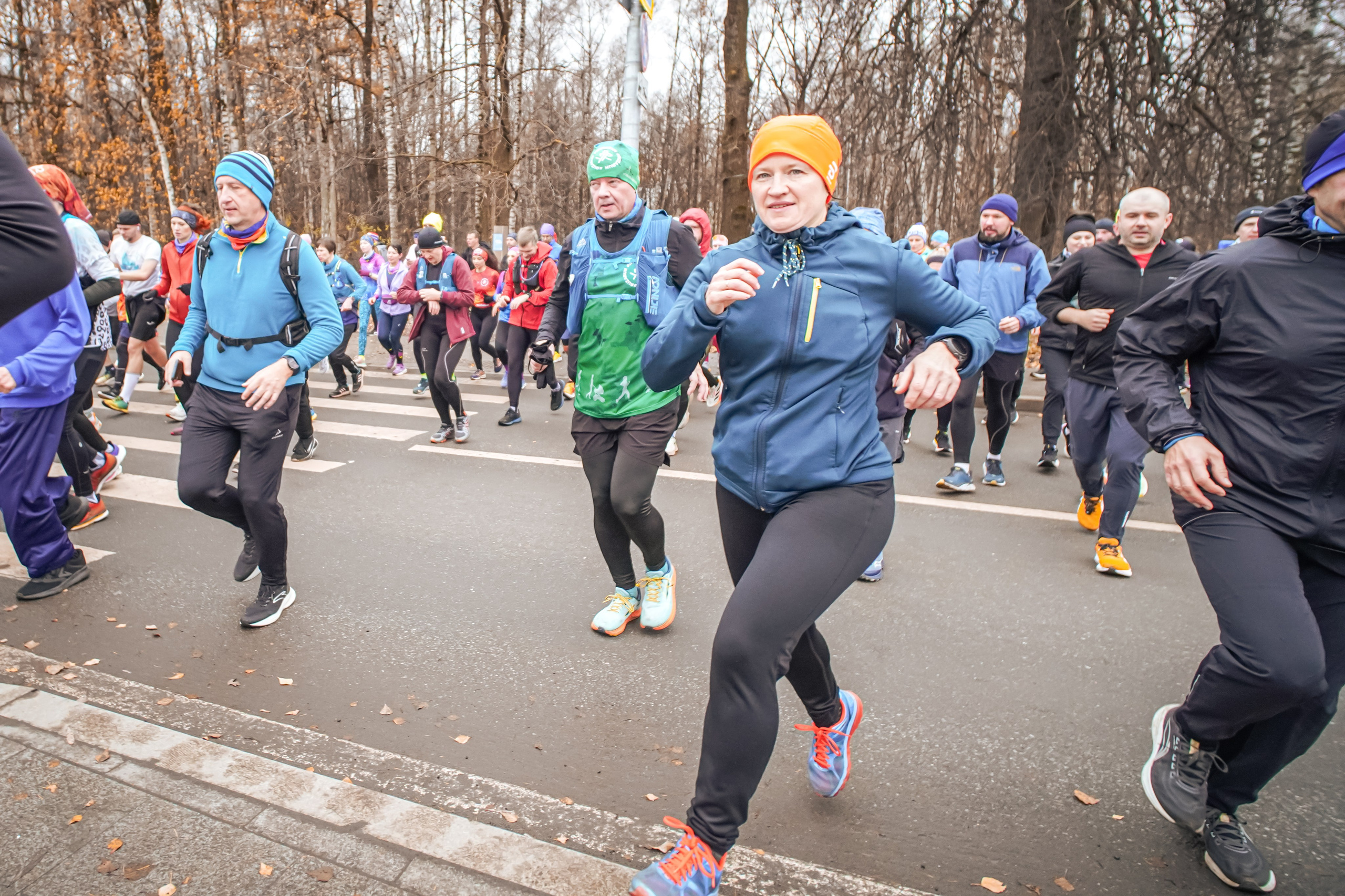 #марафонудома #яuzarun 2024 2-я петля, группа 6:30. Роман Капилюшов. Бег. Фото. Видео. г. Люберцы