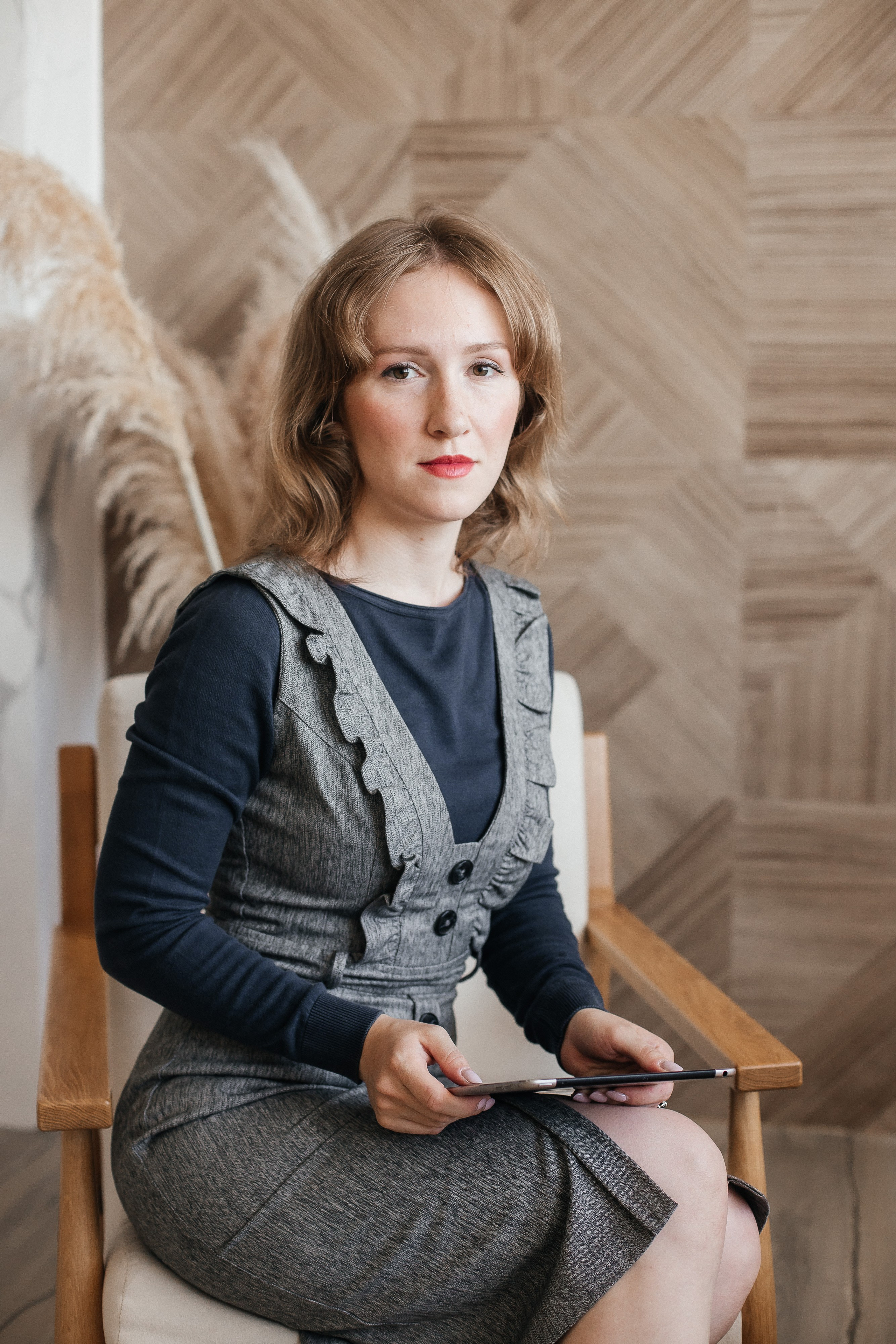 Деловой портрет. Креативный и женский Фотограф Омске Наталья Лебедева